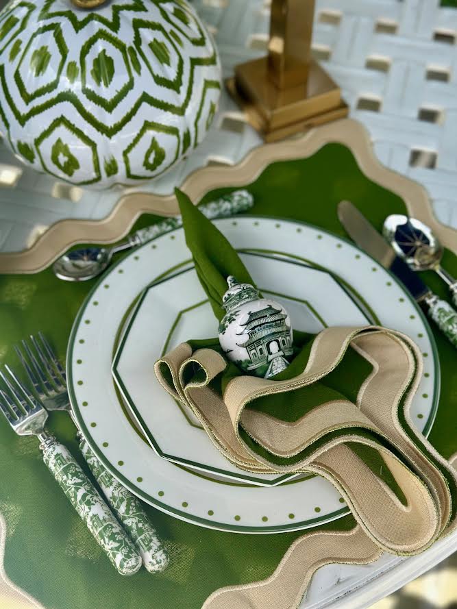 Green & White Pagoda Ginger Jar Napkin Ring