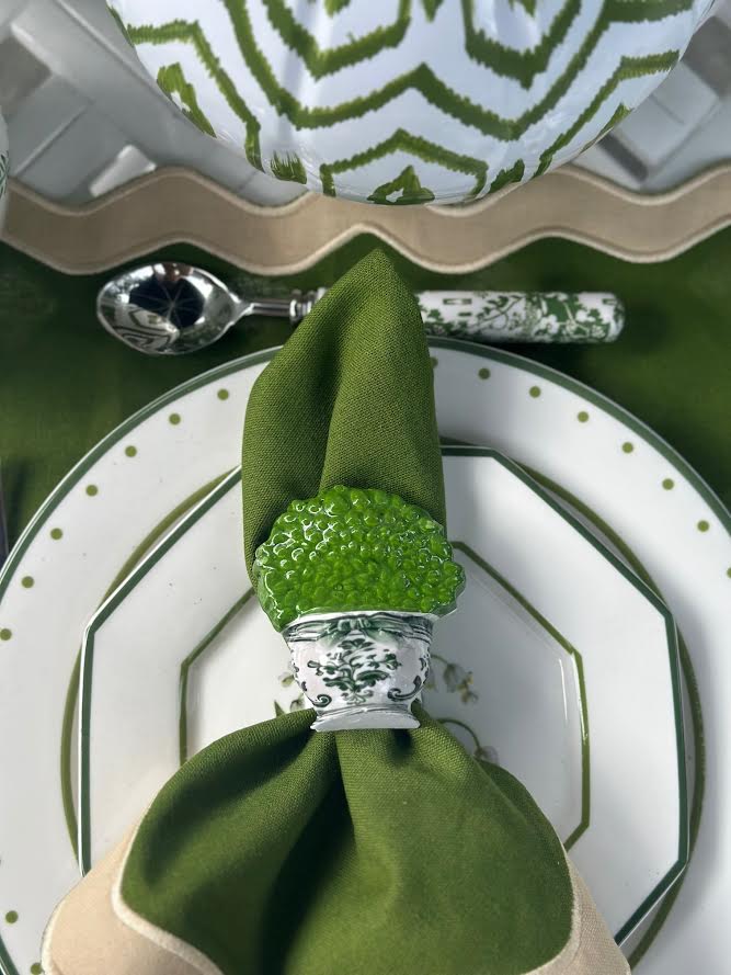 Green Topiary & Bow Napkin Ring