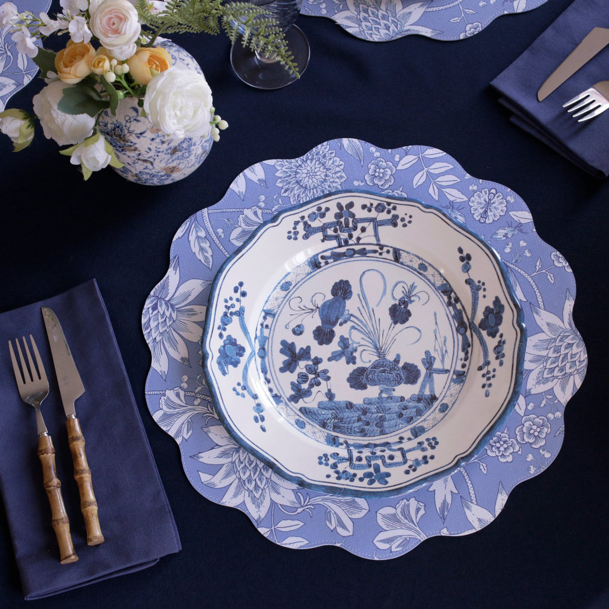 VIDA Faenza Dinner Plate Set of 4 (White and Blue)