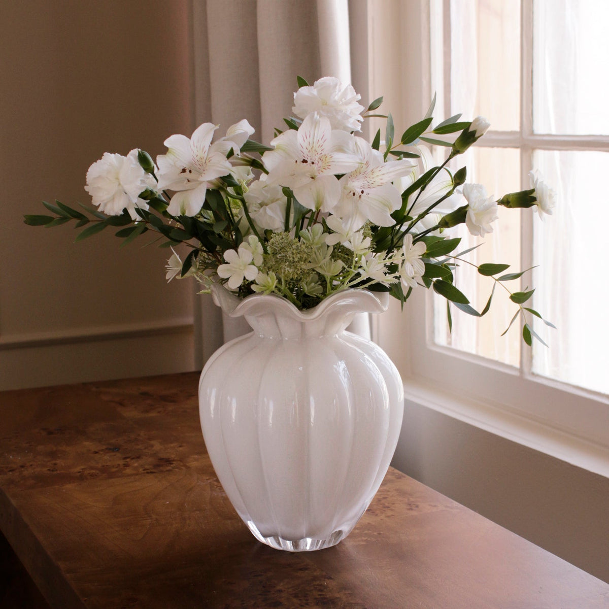 GLASS Petal Large Vase Cream