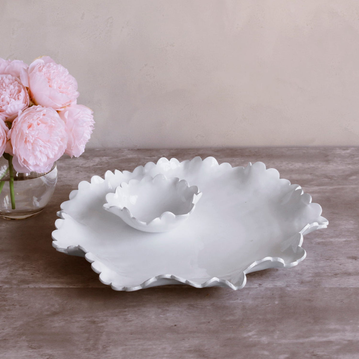 VIDA Colette Round Platter with Mini Dip Bowl (White)