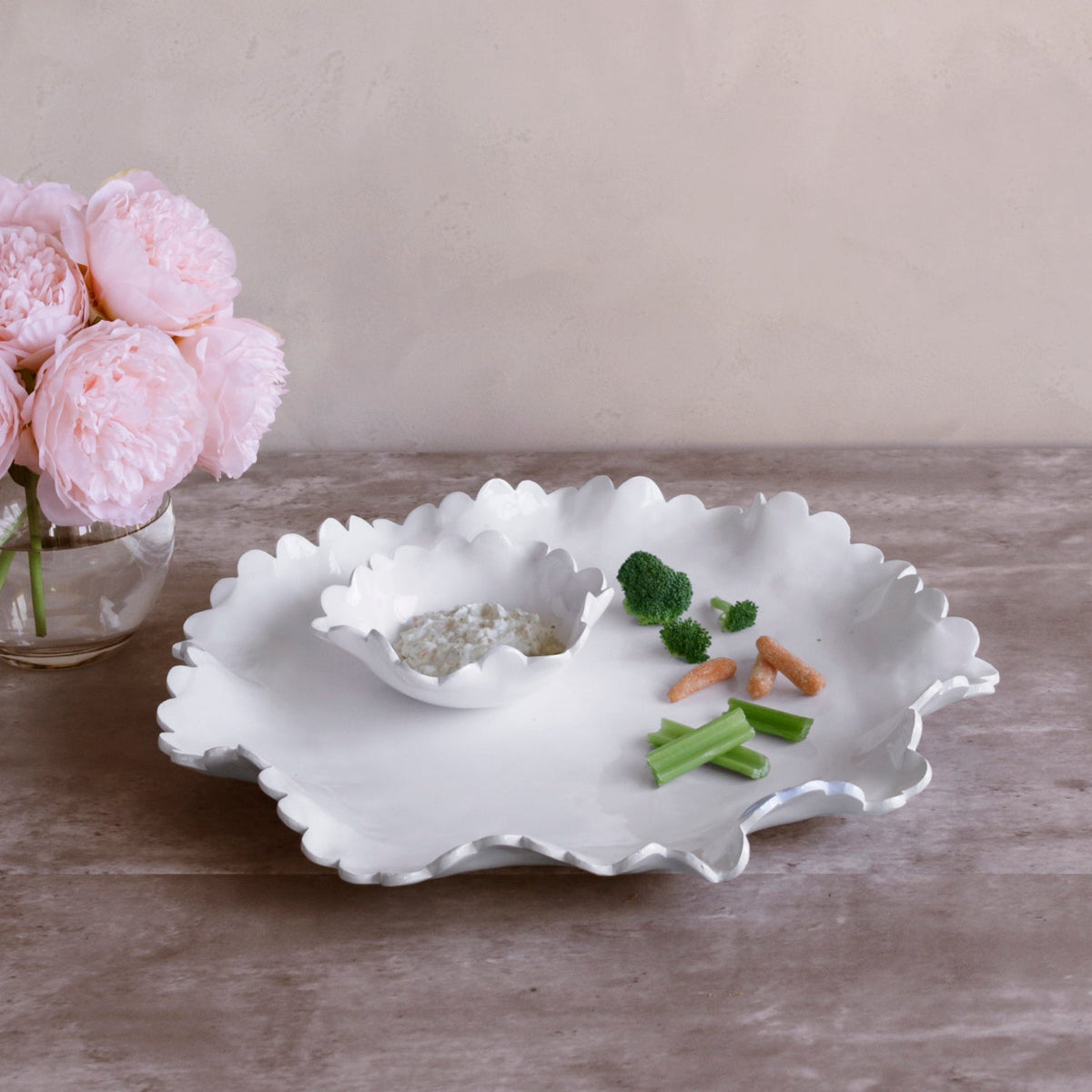 VIDA Colette Round Platter with Mini Dip Bowl (White)