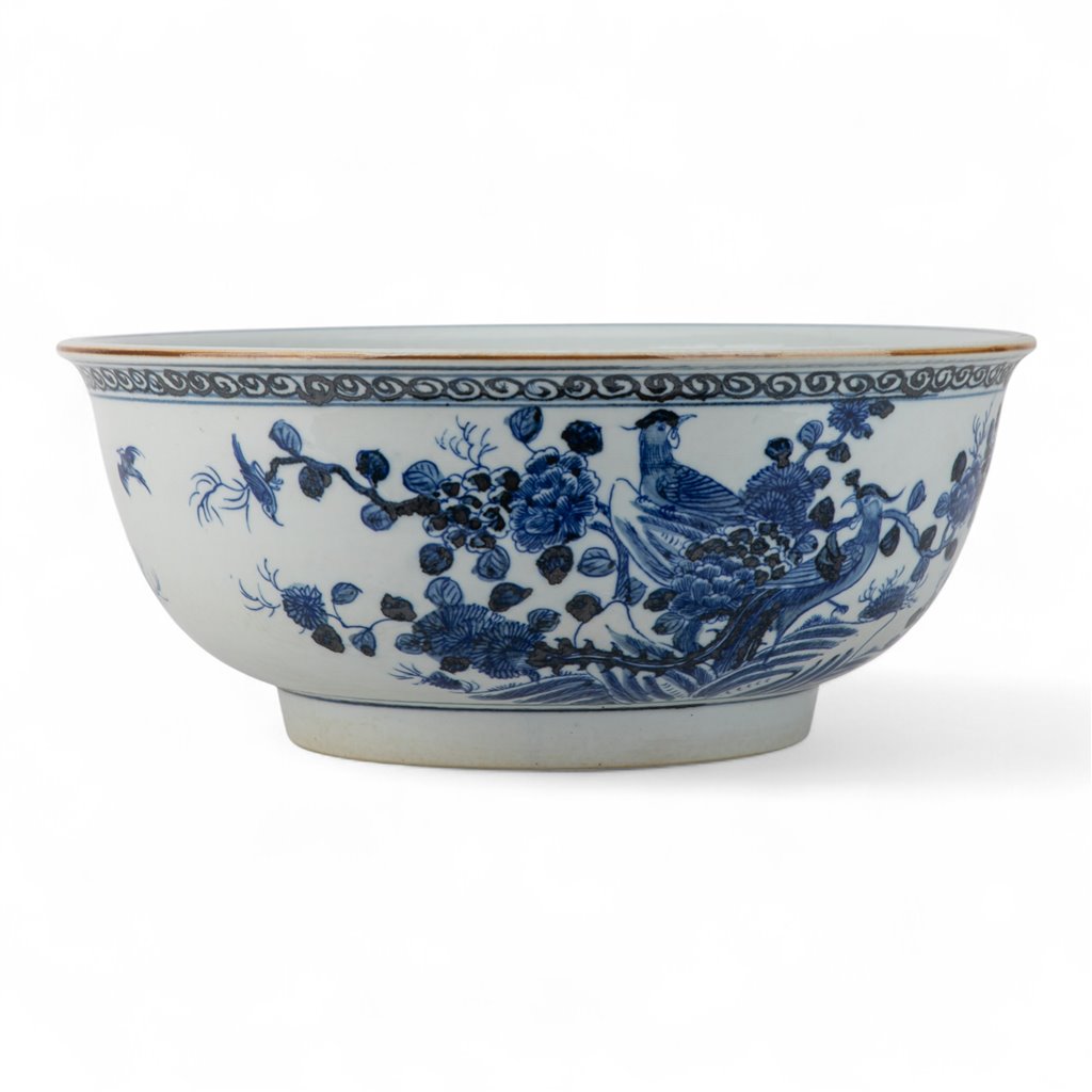 Lipped Round Bowl Blue And White Bird
