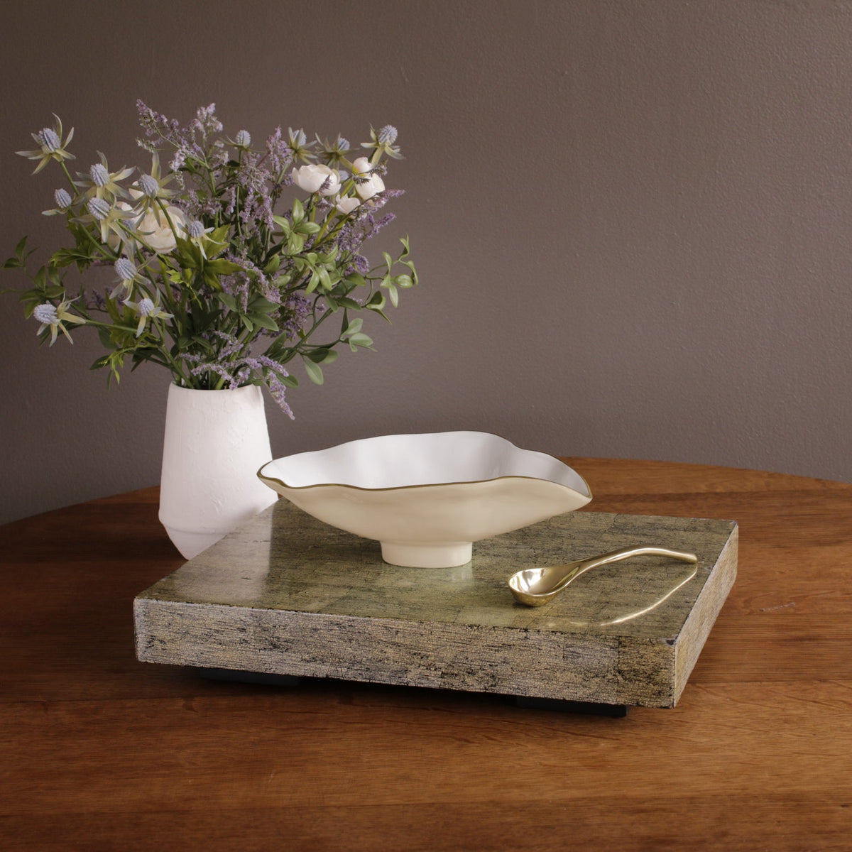ENCANTO Claire Small Oval Bowl with Spoon (Cream, White and Gold)