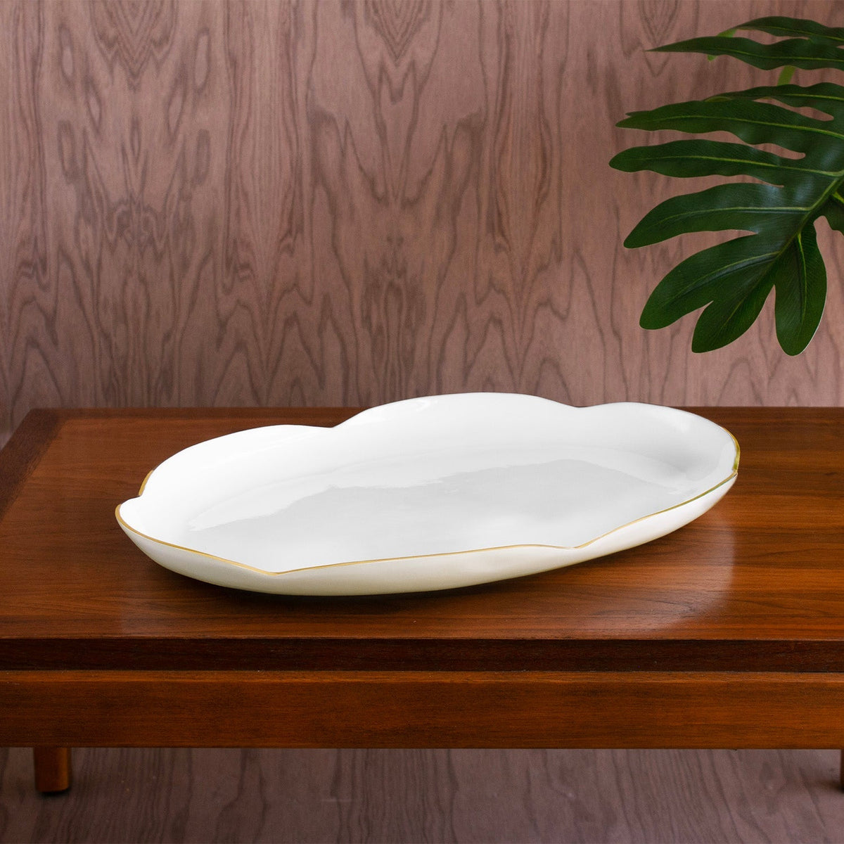 ENCANTO Amelia Oval Tray Cream and White