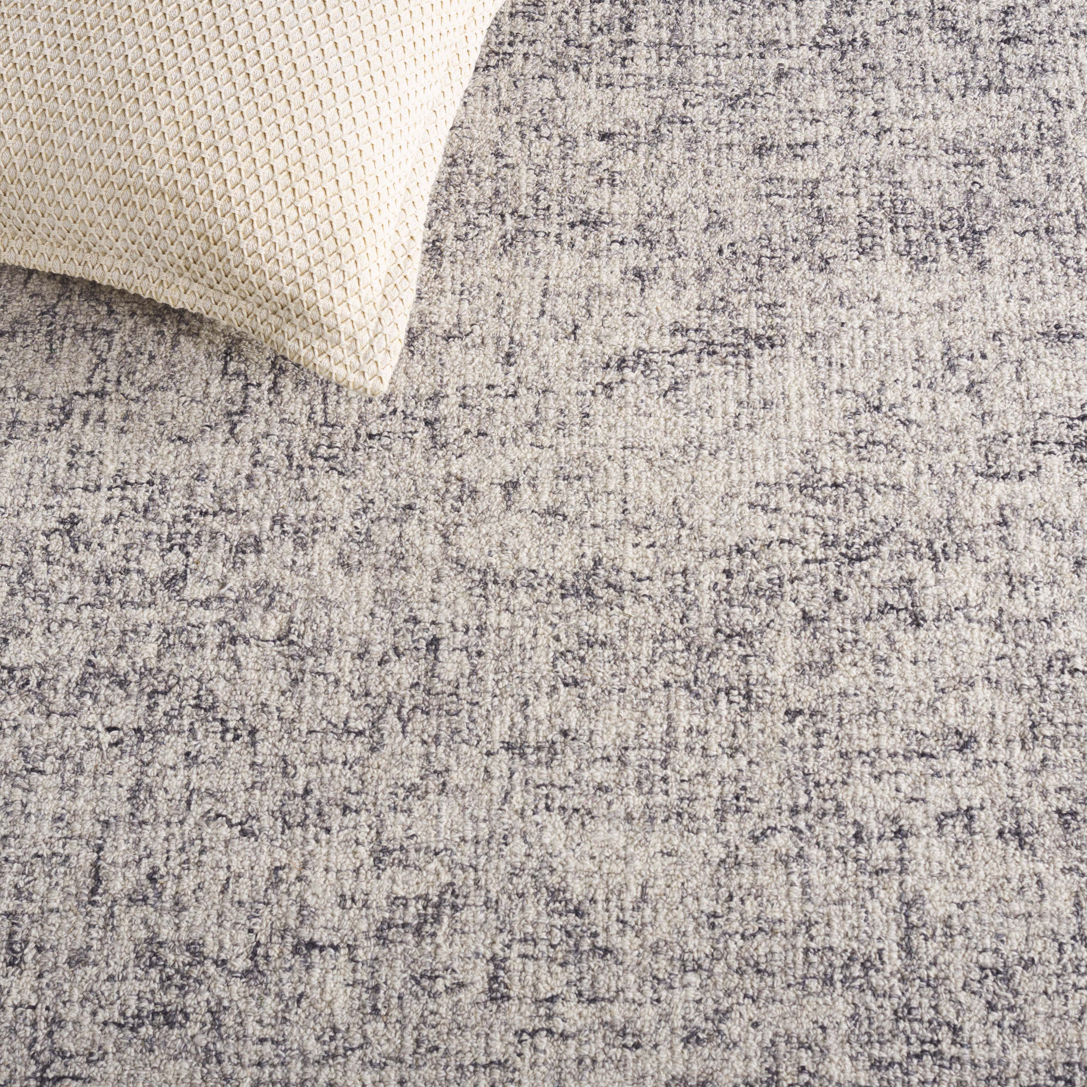 Grey / Ivory