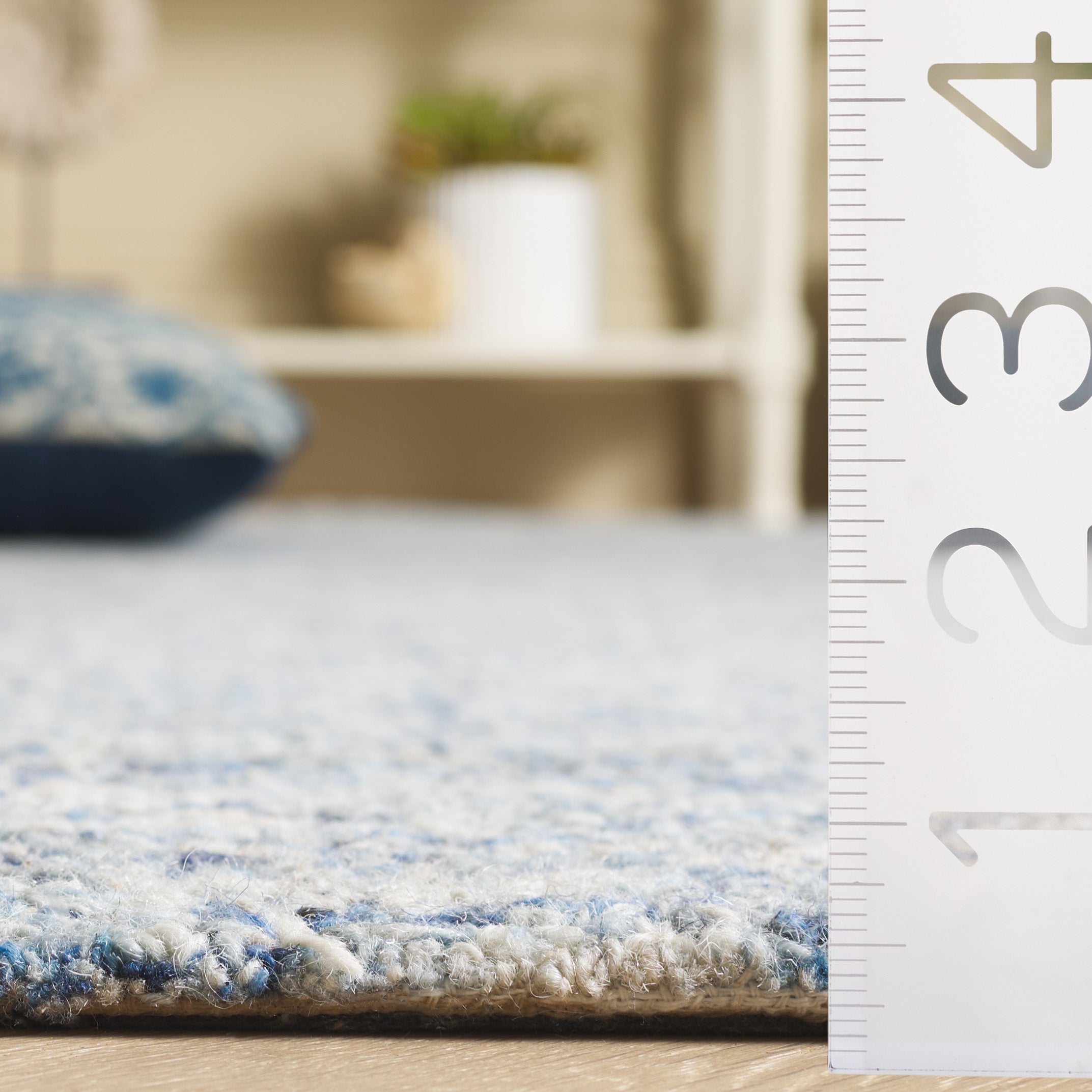 Blue / Ivory