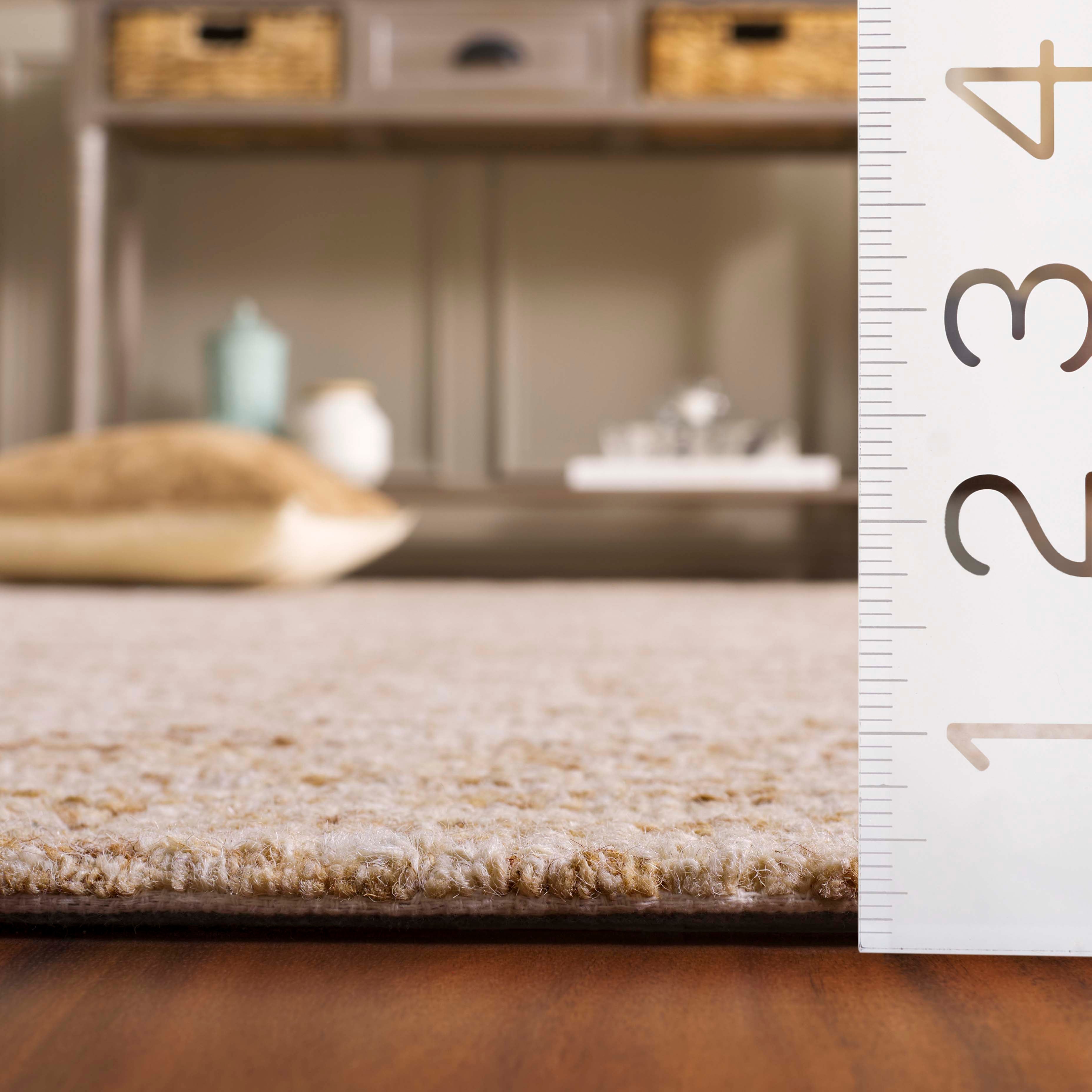 Light Brown / Ivory