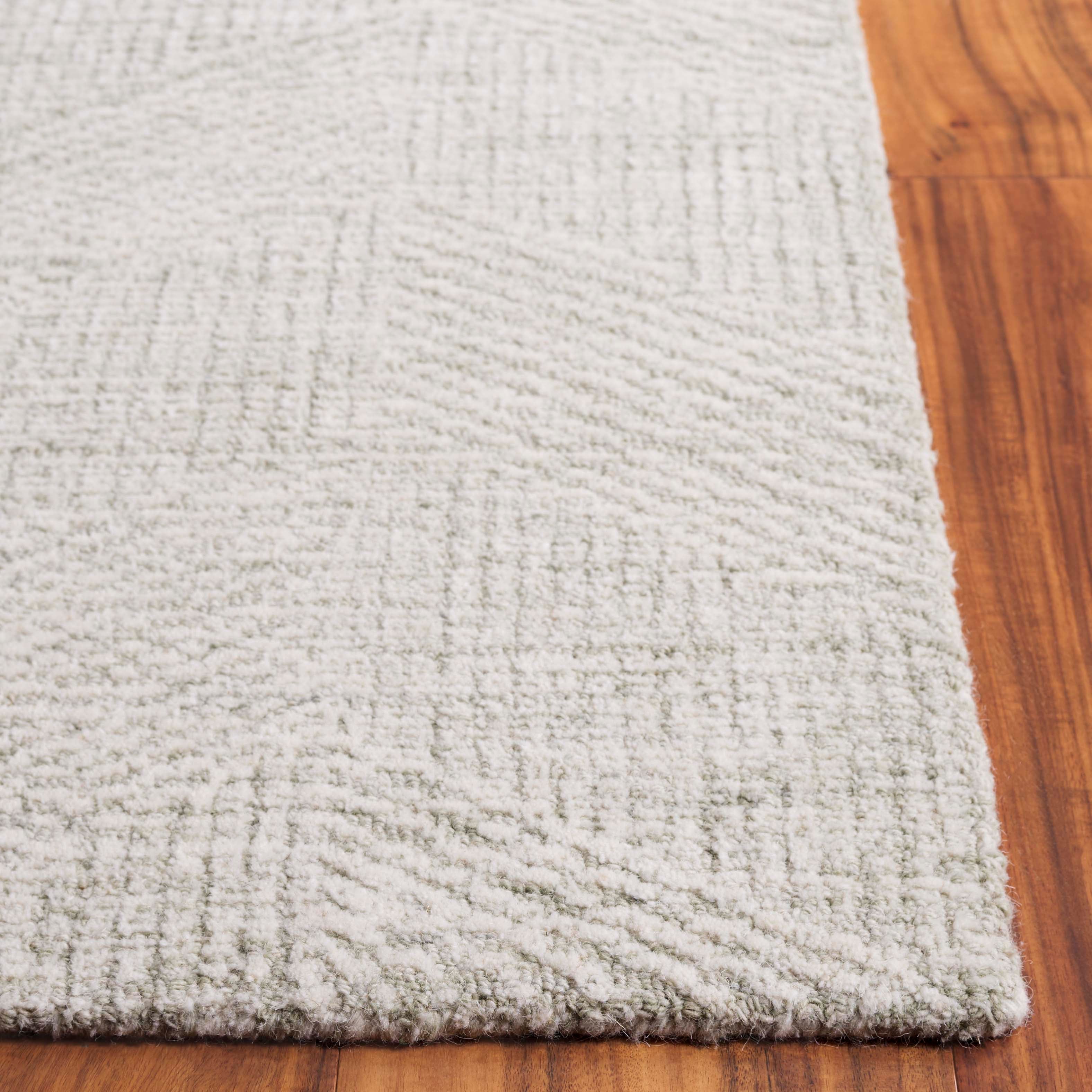 Sage Green / Ivory