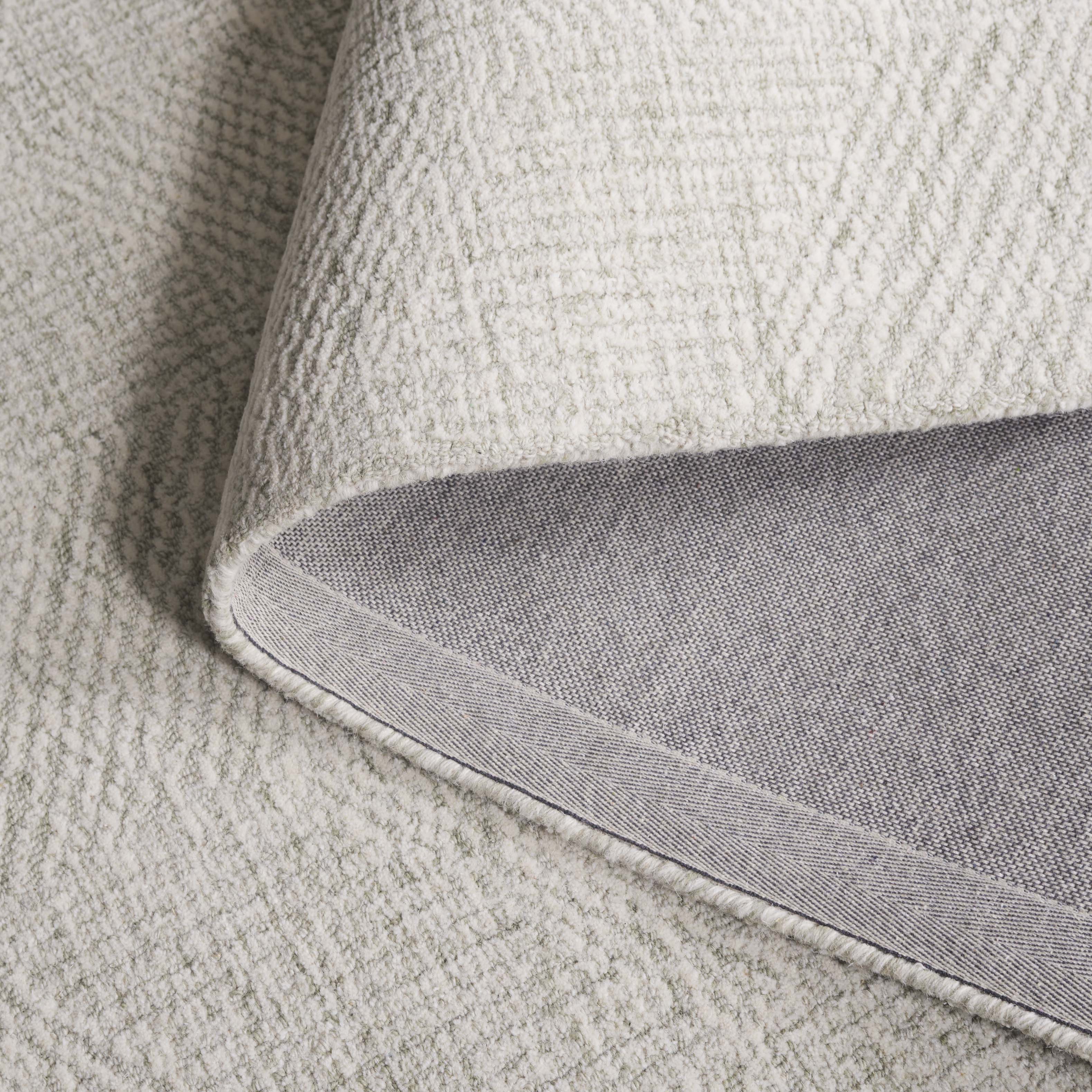 Sage Green / Ivory