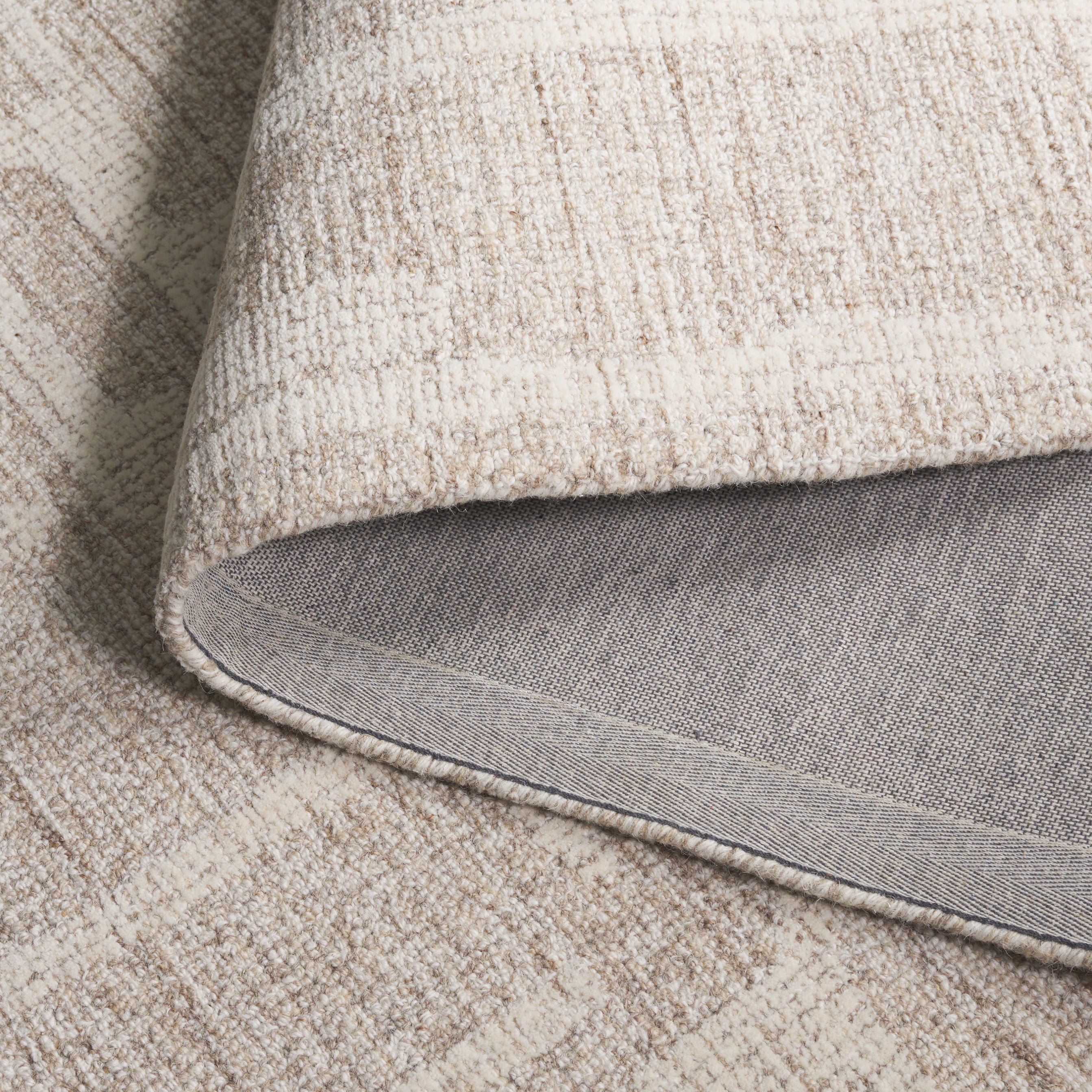 Beige / Ivory