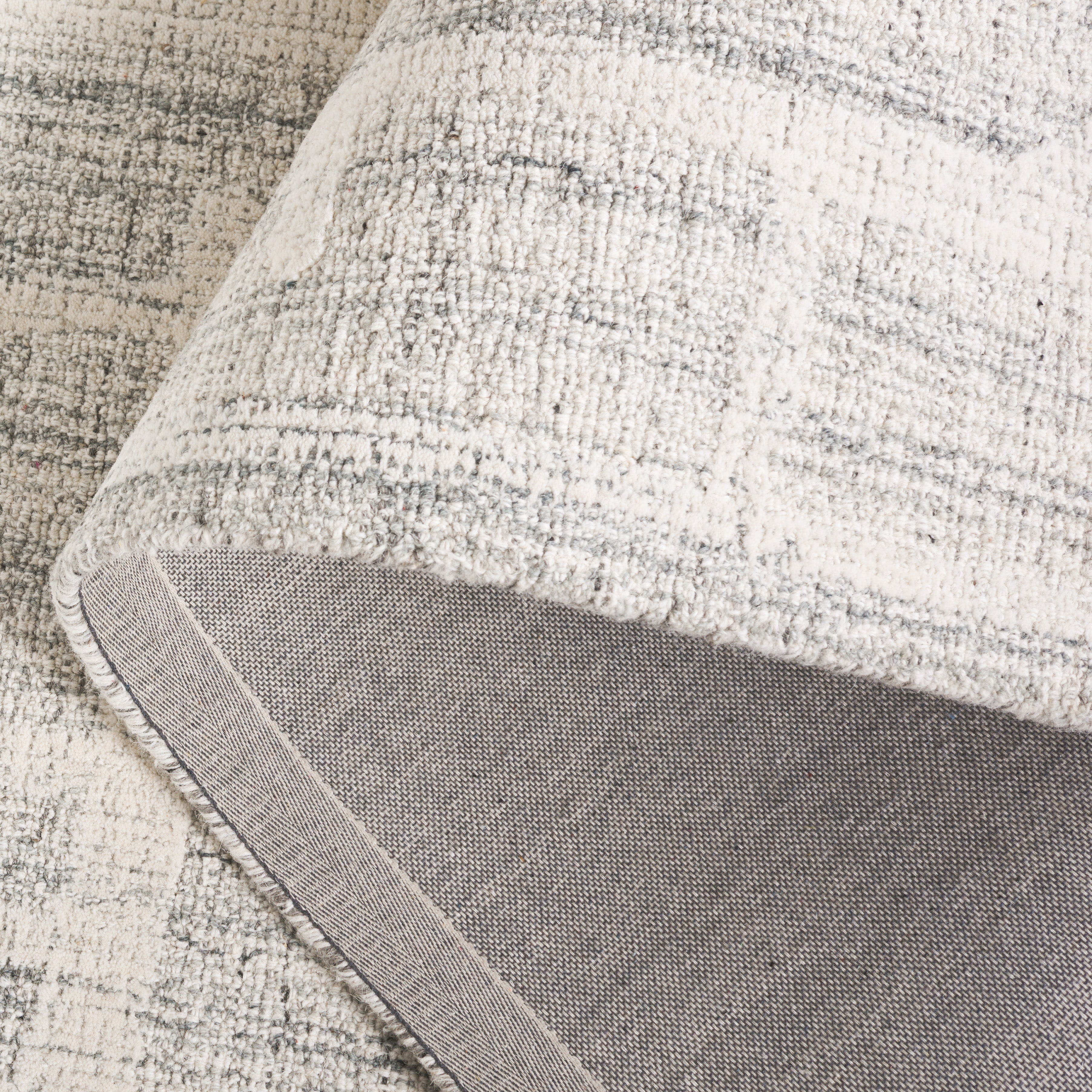 Grey / Ivory