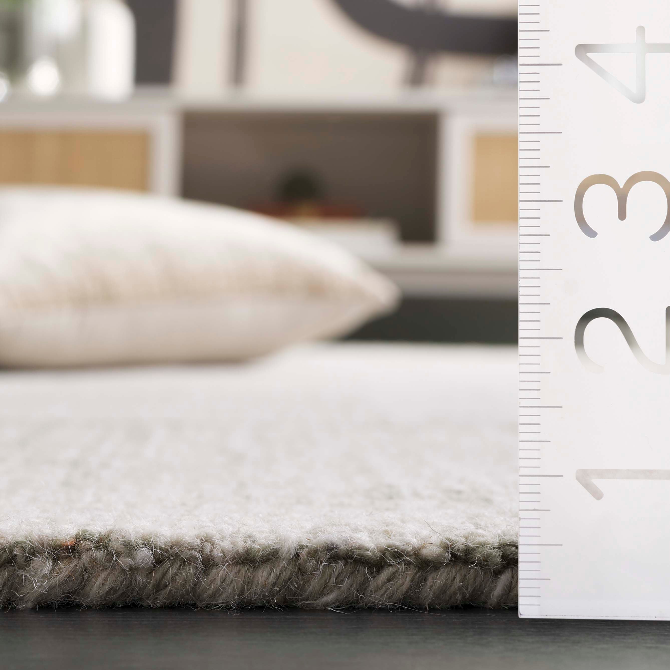 Sage Green / Ivory