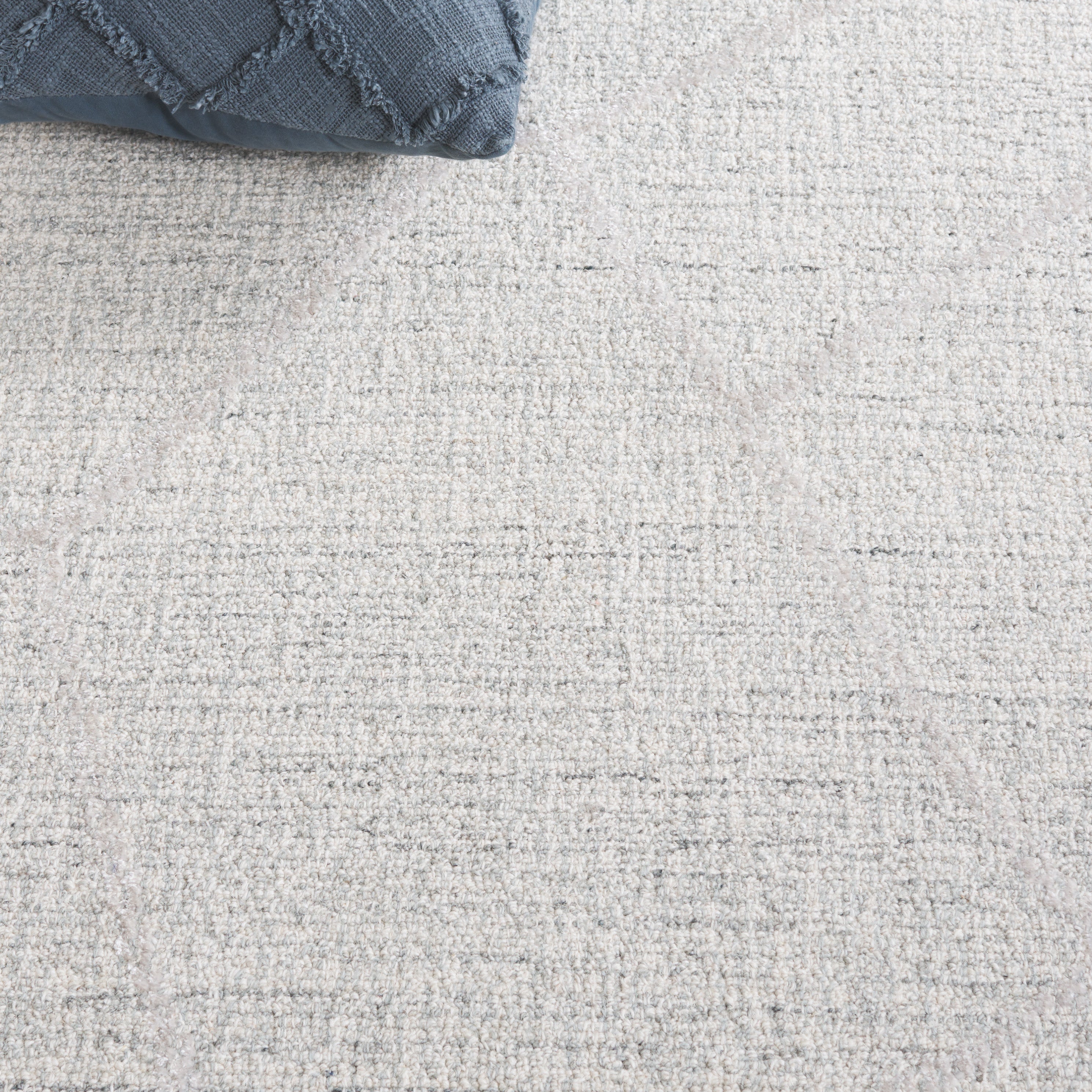 Light Grey / Ivory