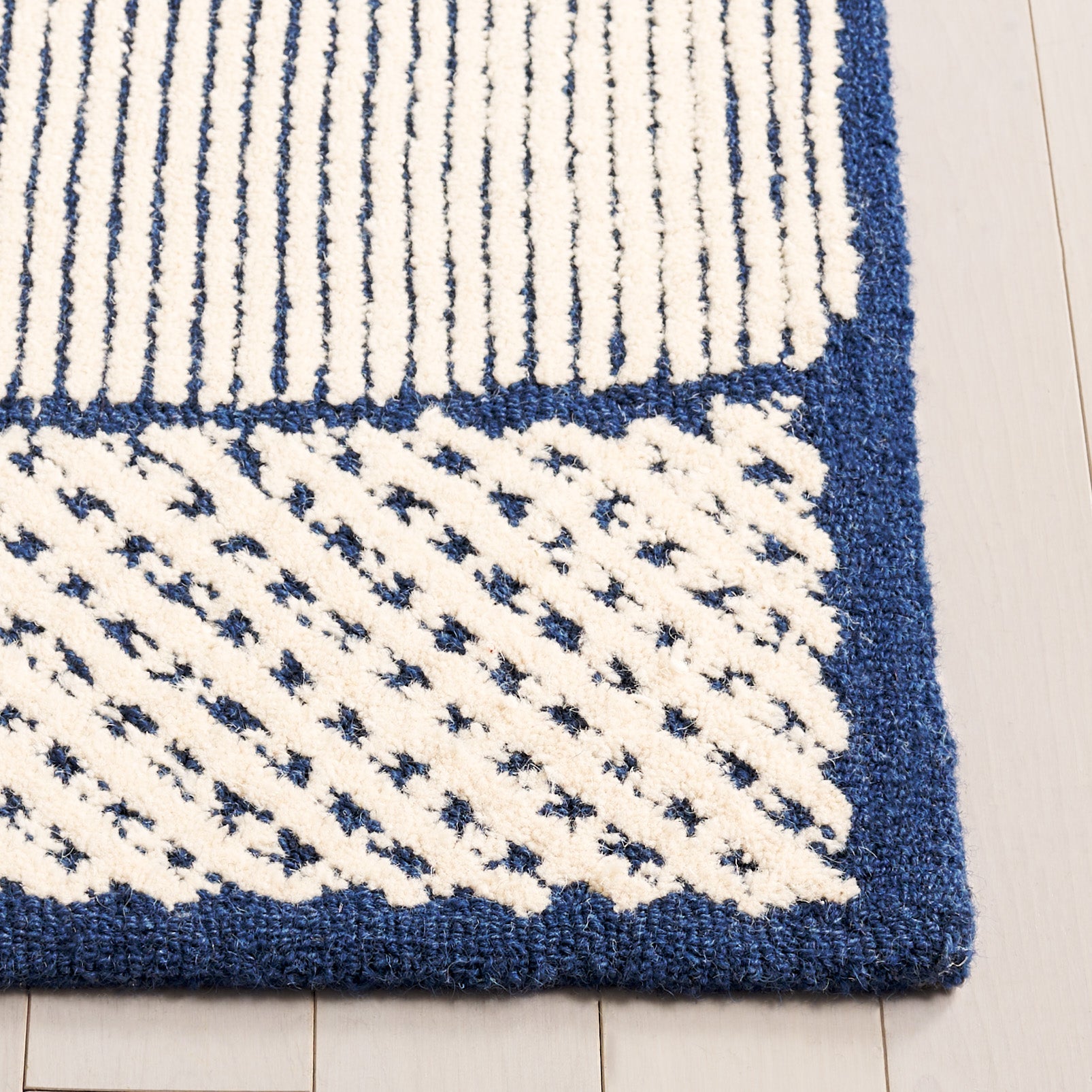 Ivory / Navy