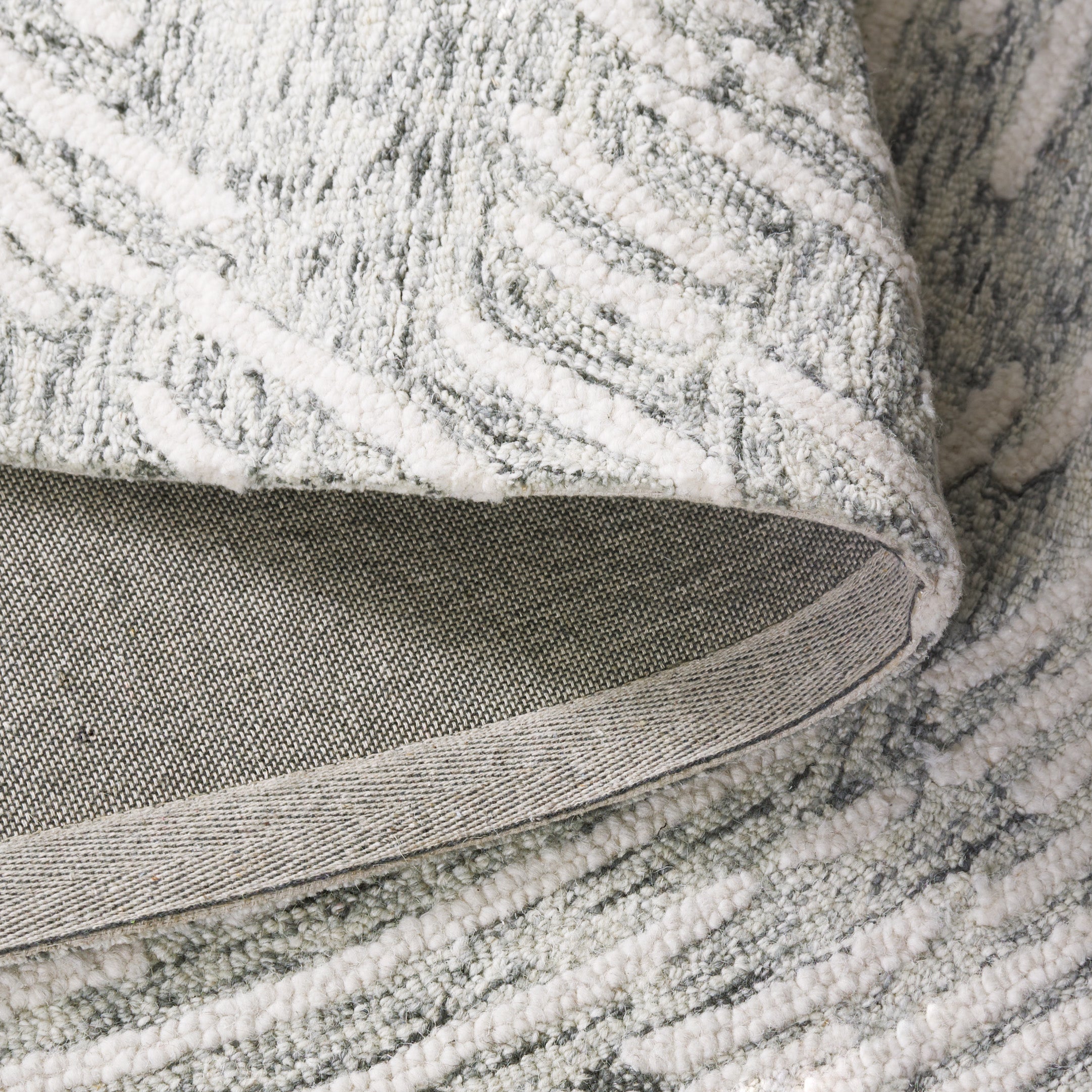 Grey / Ivory