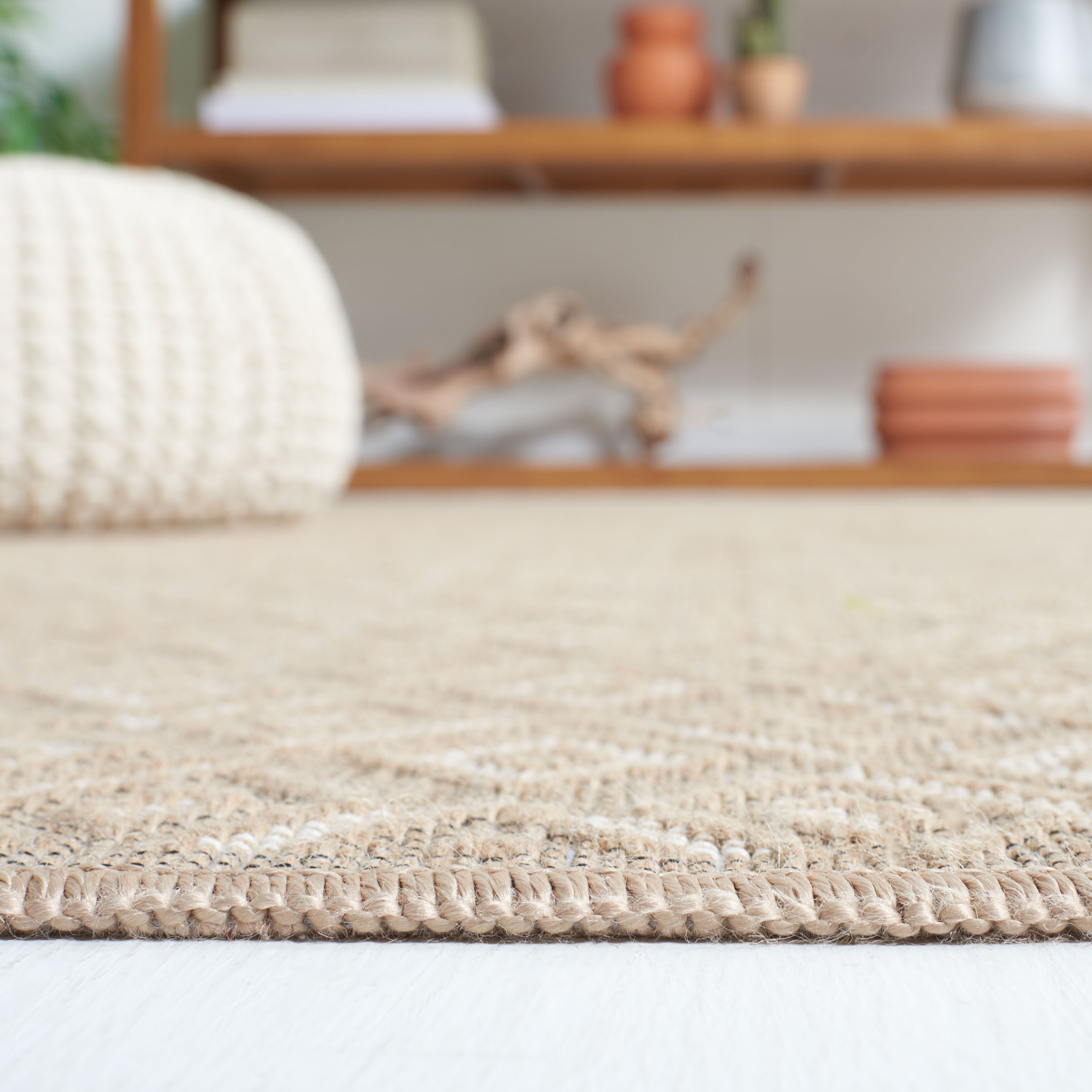 Natural / Ivory