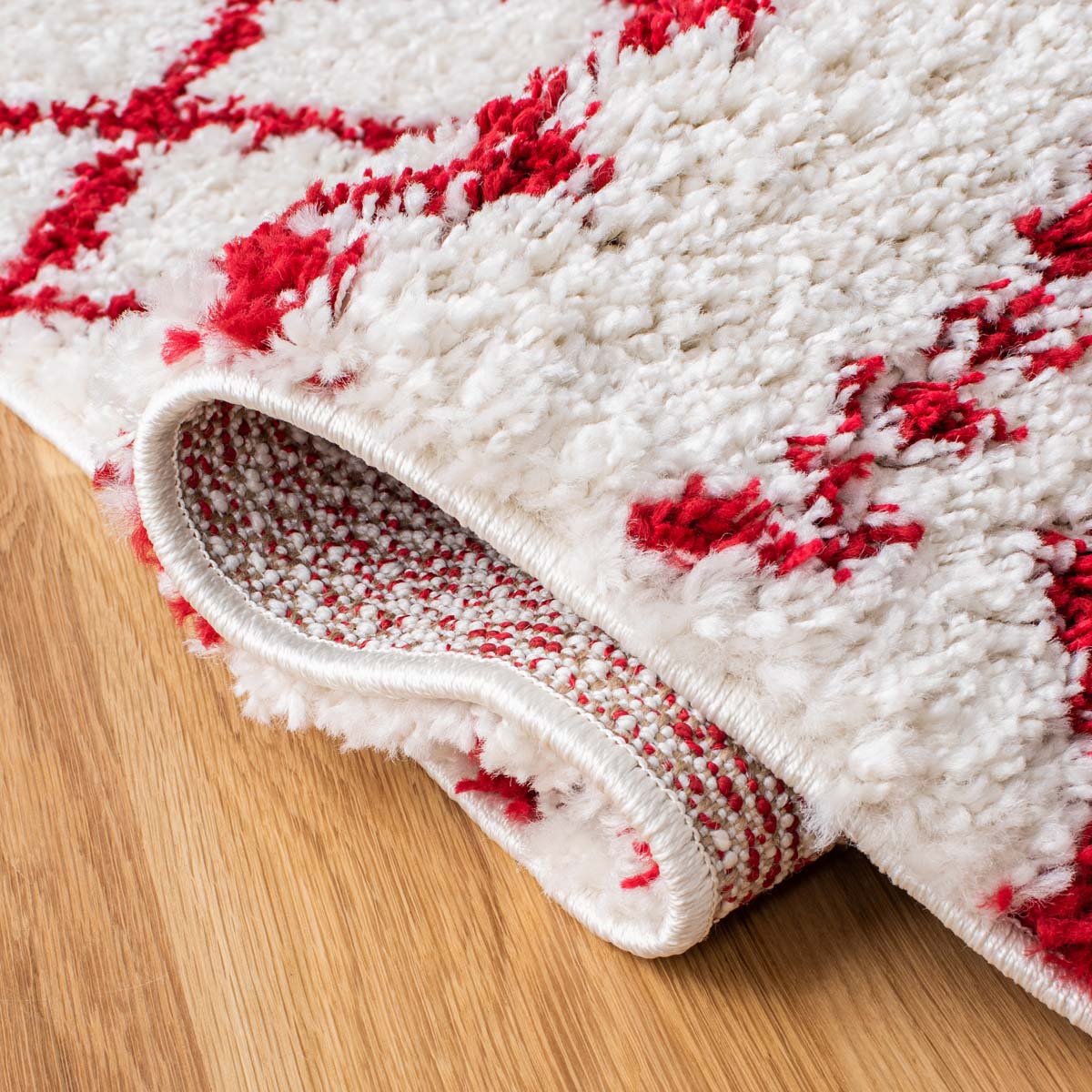 Safavieh Arizona Shag 741 Rug, Red, ASG741 - Ivory / Red