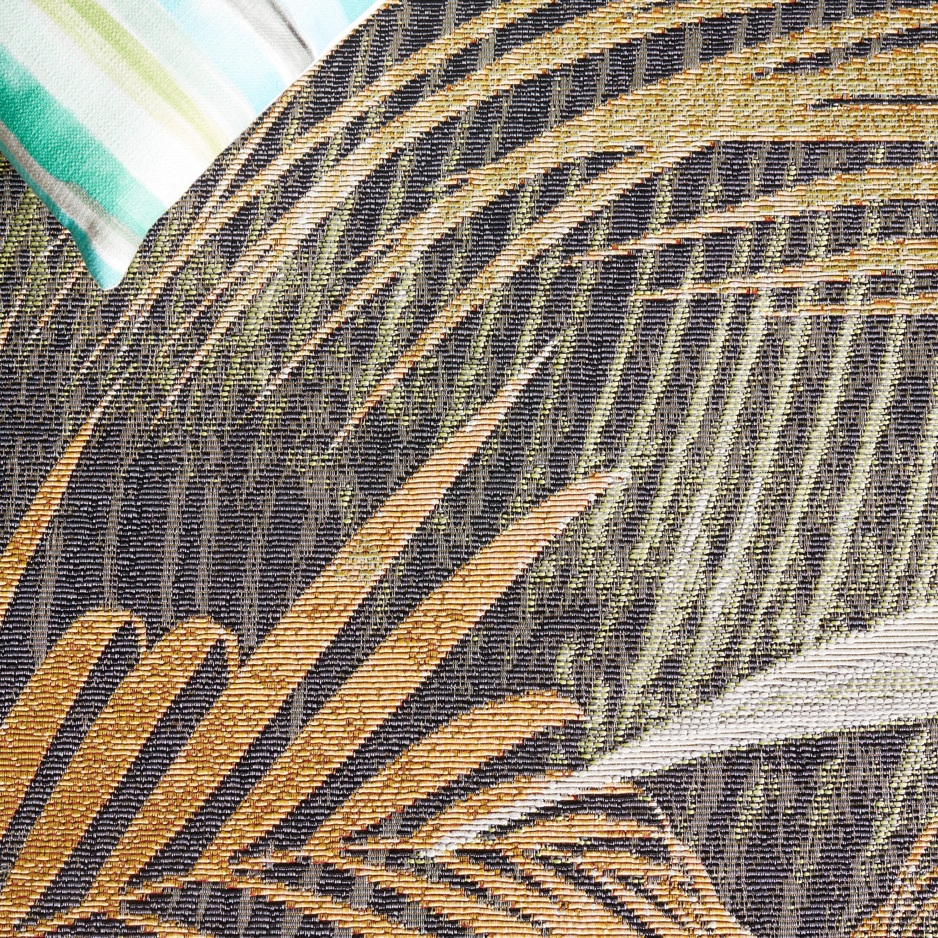 BLACK GREEN / GOLD