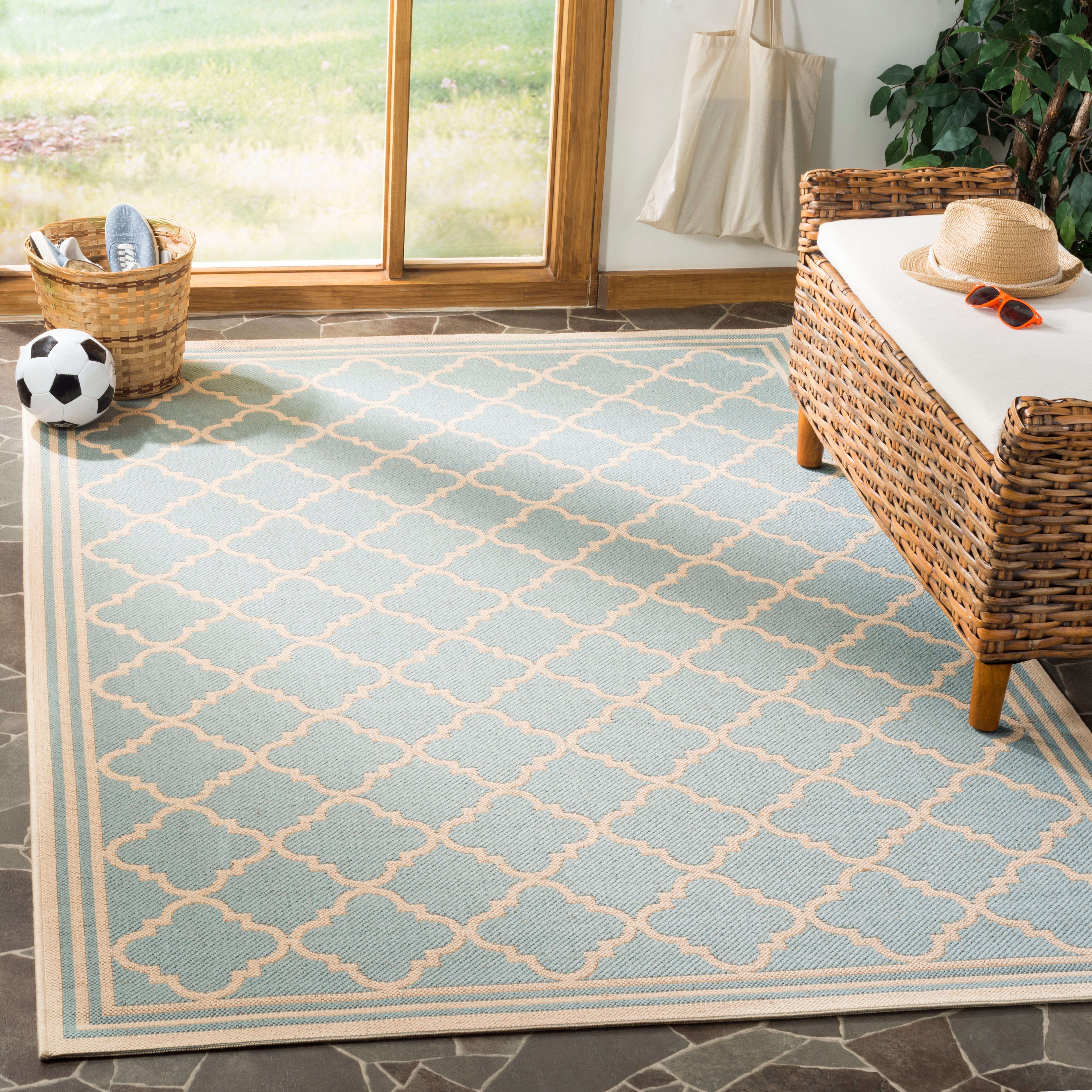 Beach House Rug | Safavieh - BHS121K - Aqua / Cream