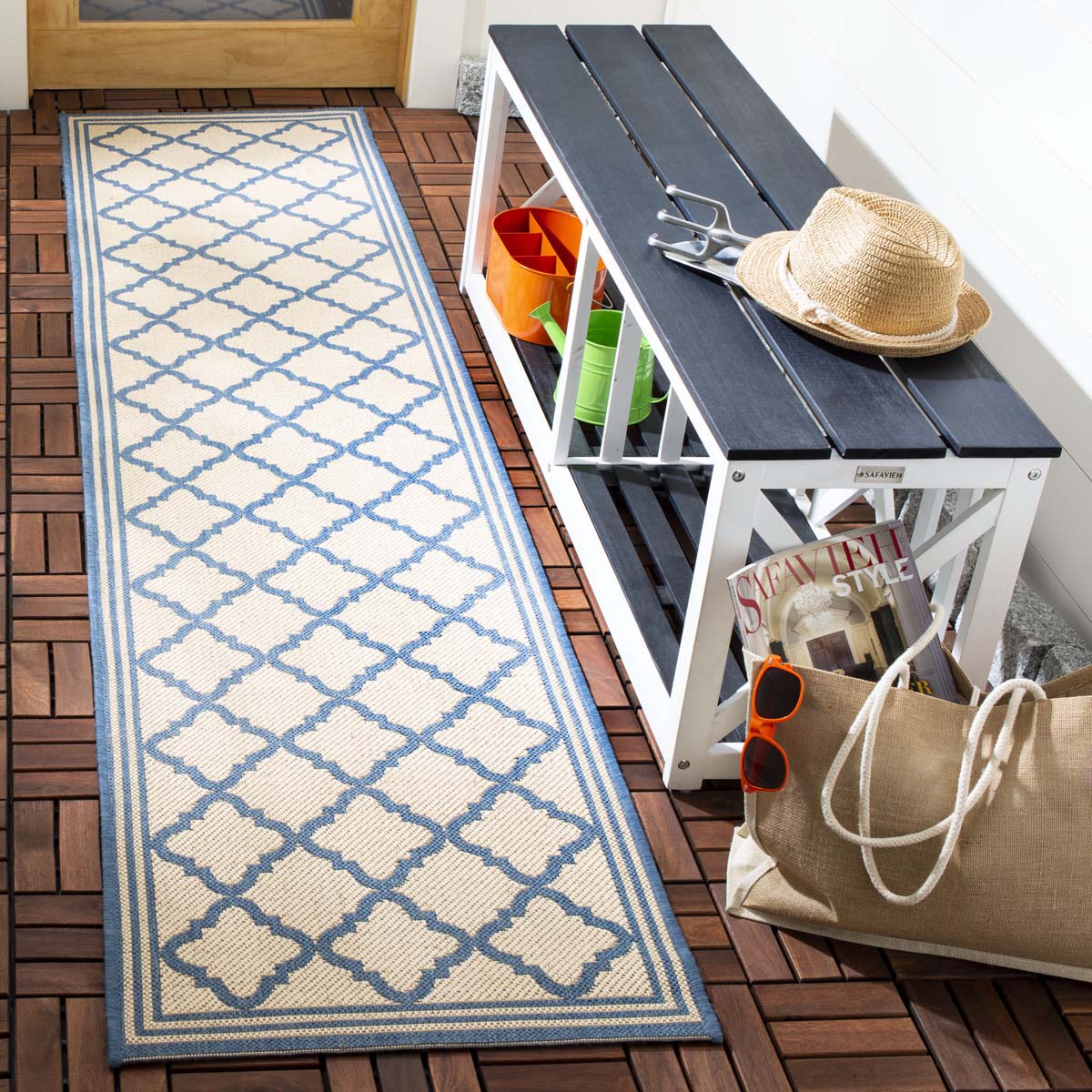 Beach House Rug | Safavieh - BHS121N - Cream / Blue