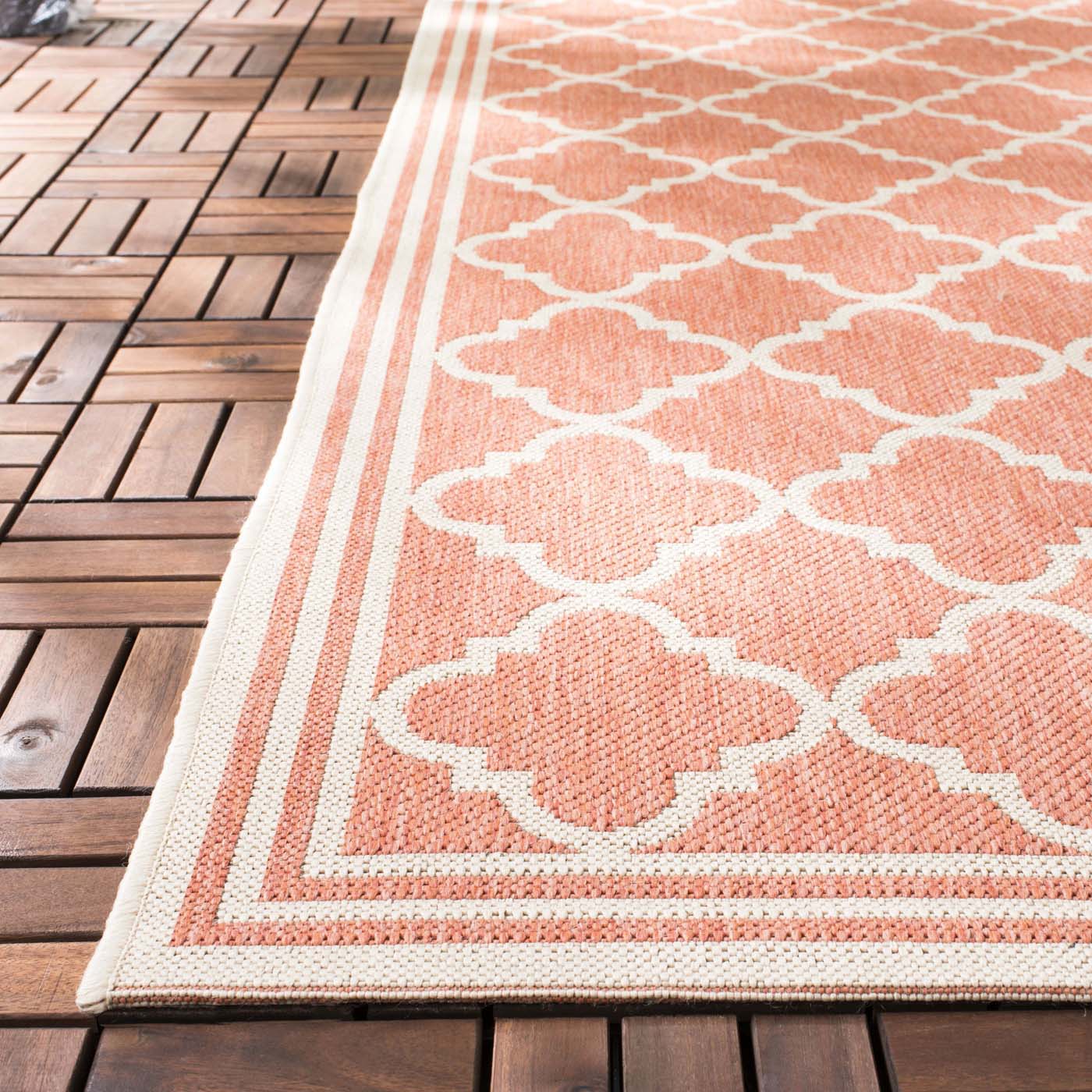 Beach House Rug | Safavieh - BHS121P - Rust / Cream