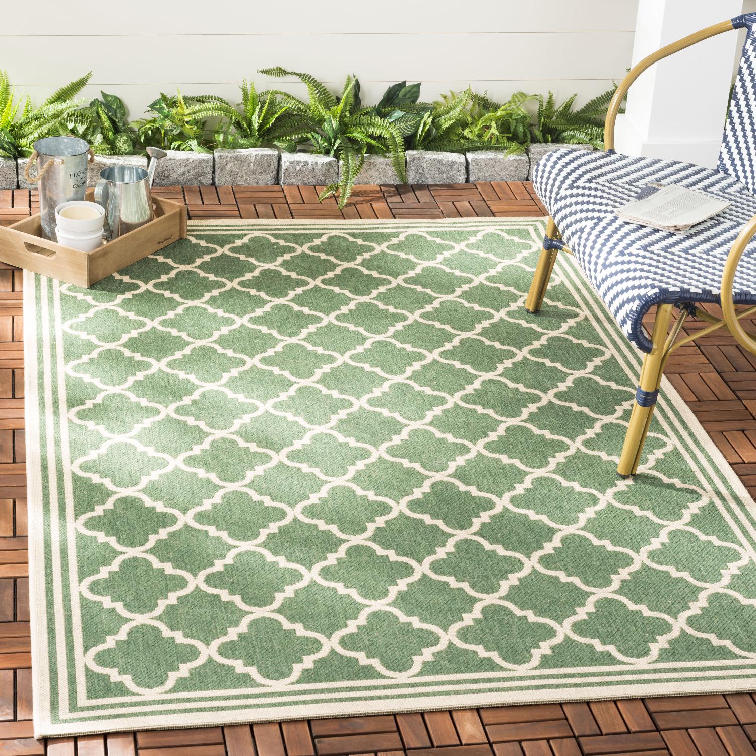 Beach House Rug | Safavieh - BHS121Y - Green / Cream