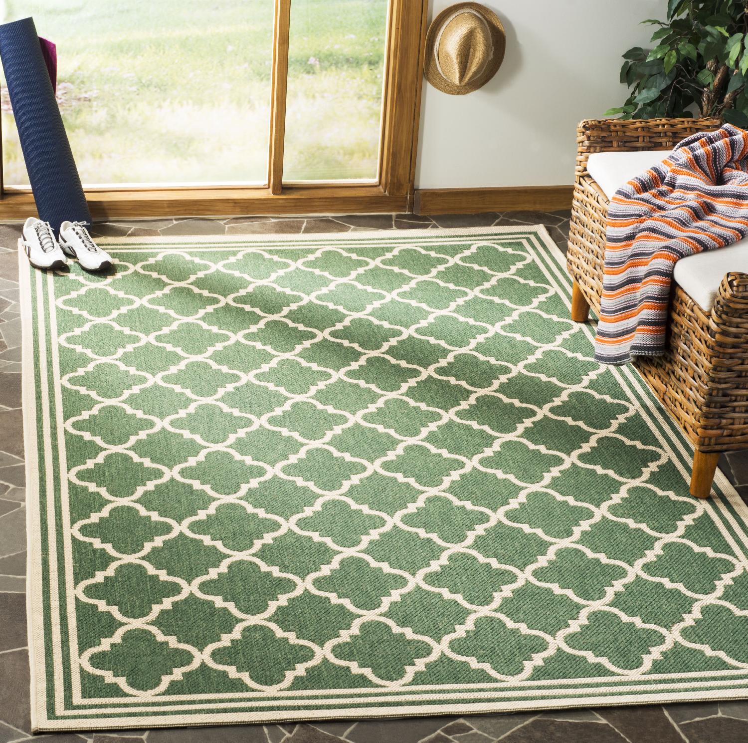 Beach House Rug | Safavieh - BHS121Y - Green / Cream