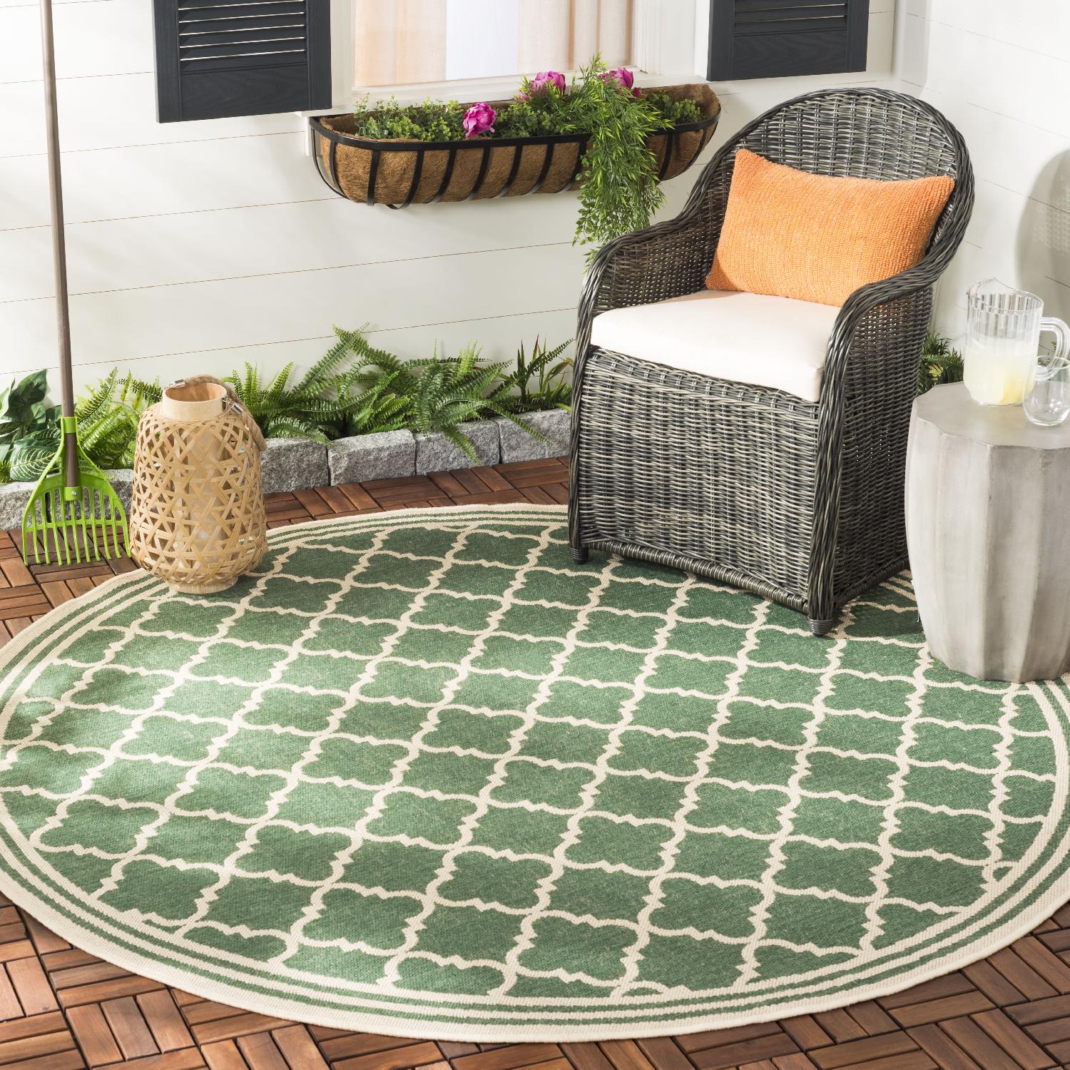 Beach House Rug | Safavieh - BHS121Y - Green / Cream