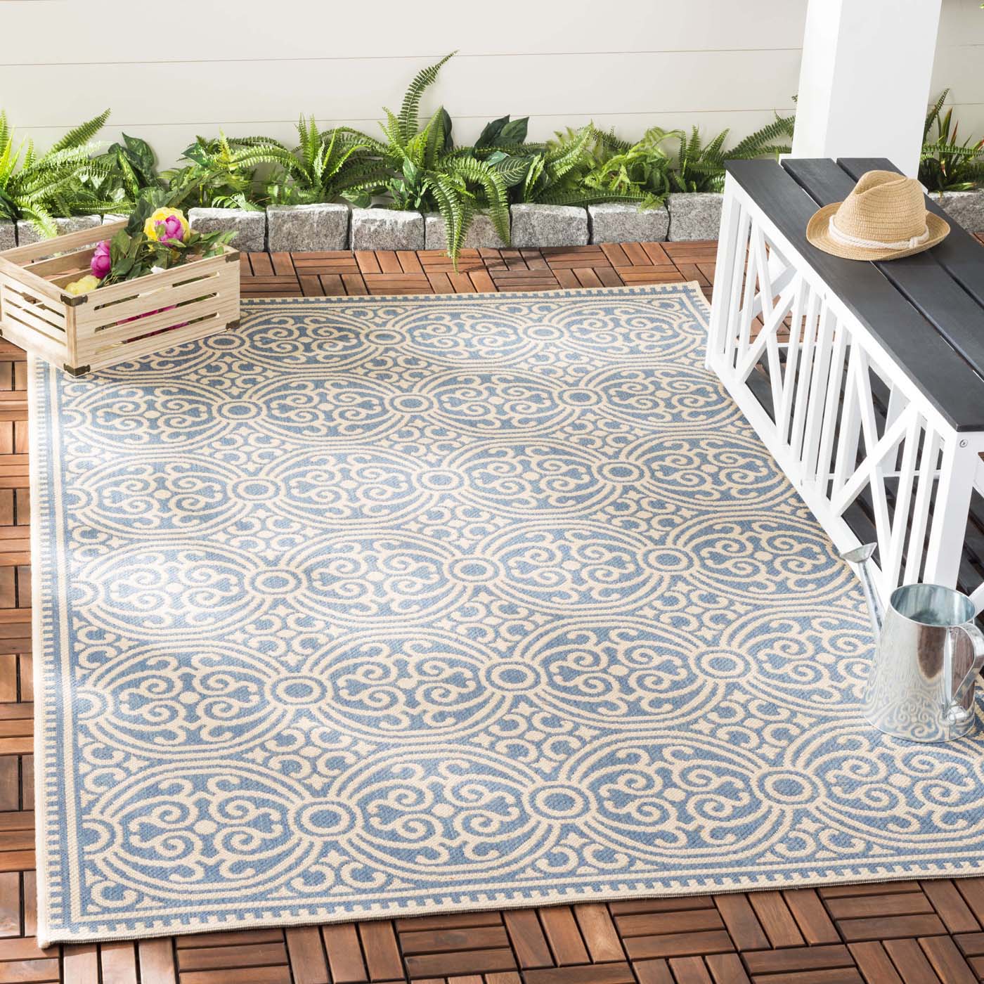 Beach House 134 Rug | Safavieh - BHS134 - Cream / Blue