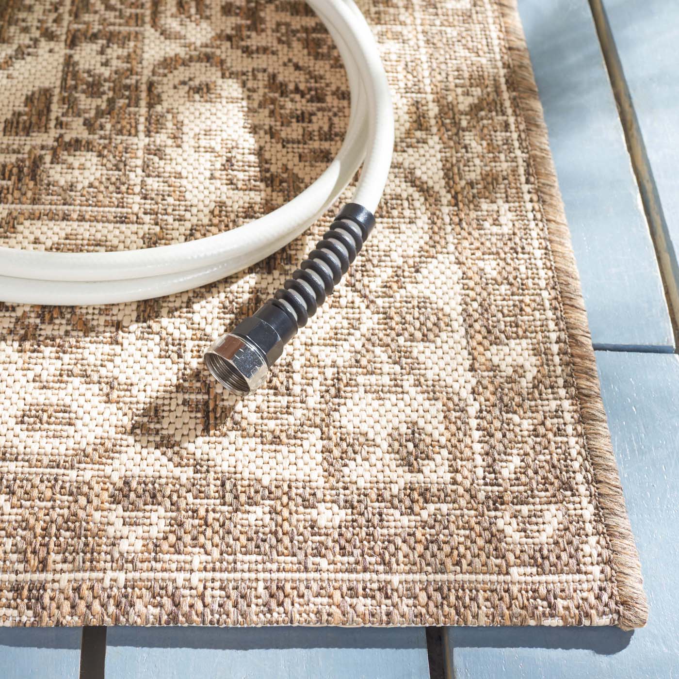 Beach House Rug | Safavieh - BHS137C - Cream / Beige