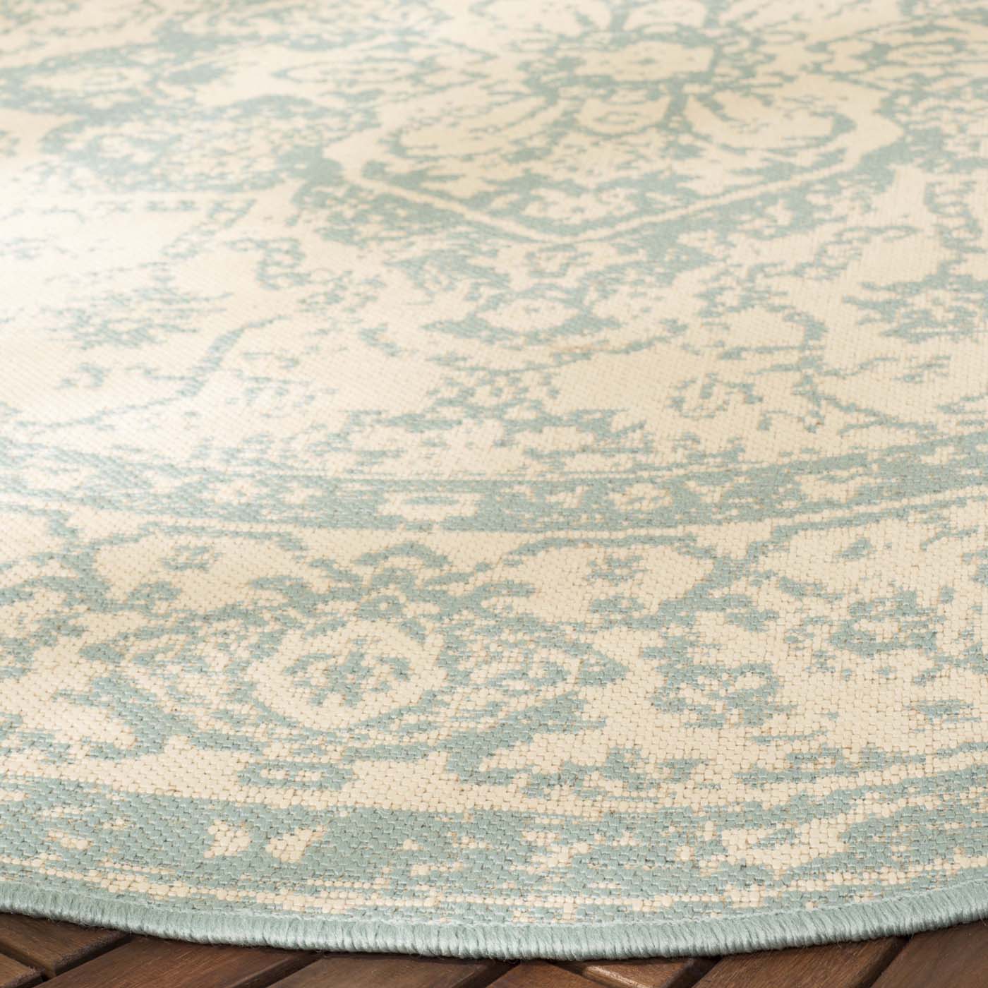 Beach House Rug | Safavieh - BHS137L - Cream / Aqua