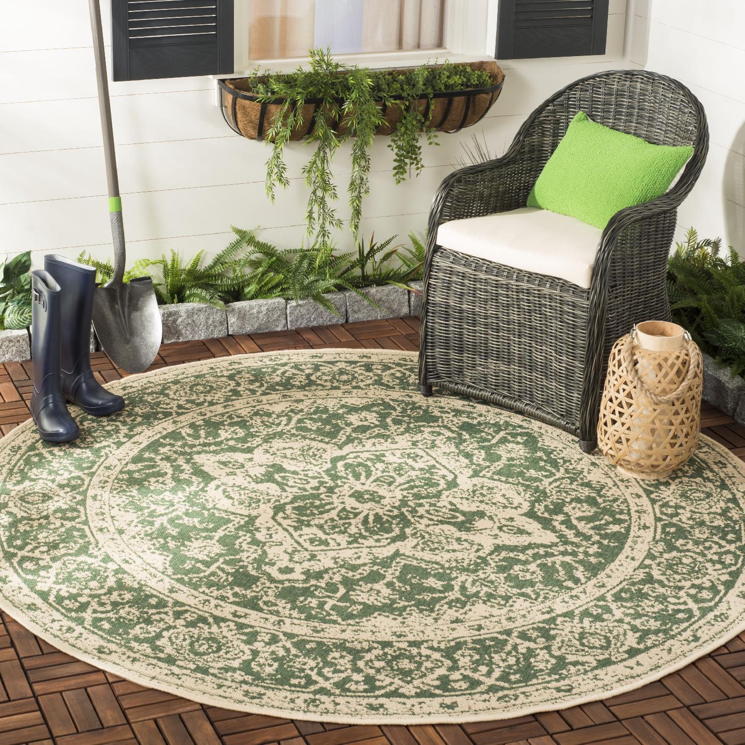 Beach House Rug | Safavieh - BHS137Y - Green / Cream