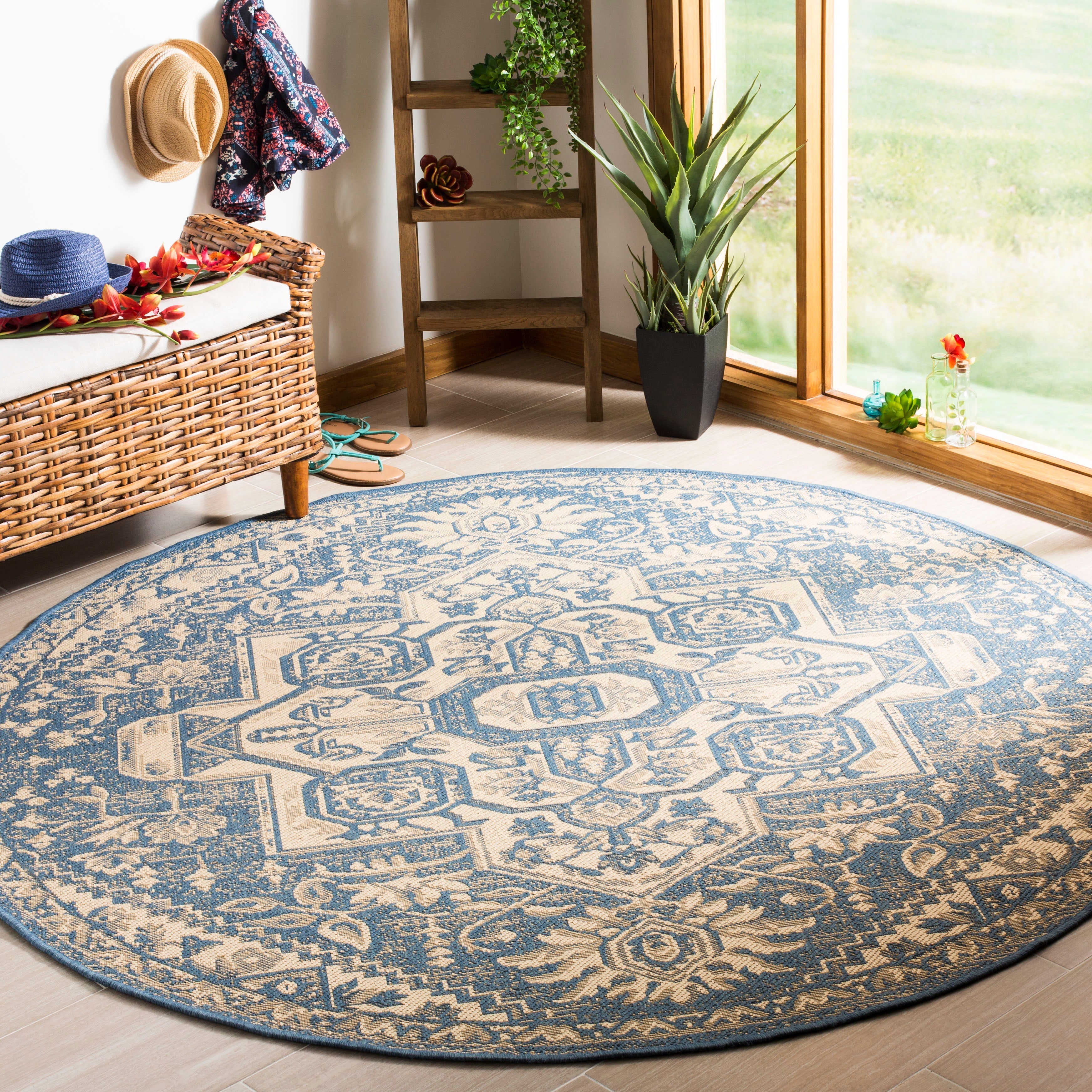 Beach House 138 Rug | Safavieh - BHS138 - Cream / Blue