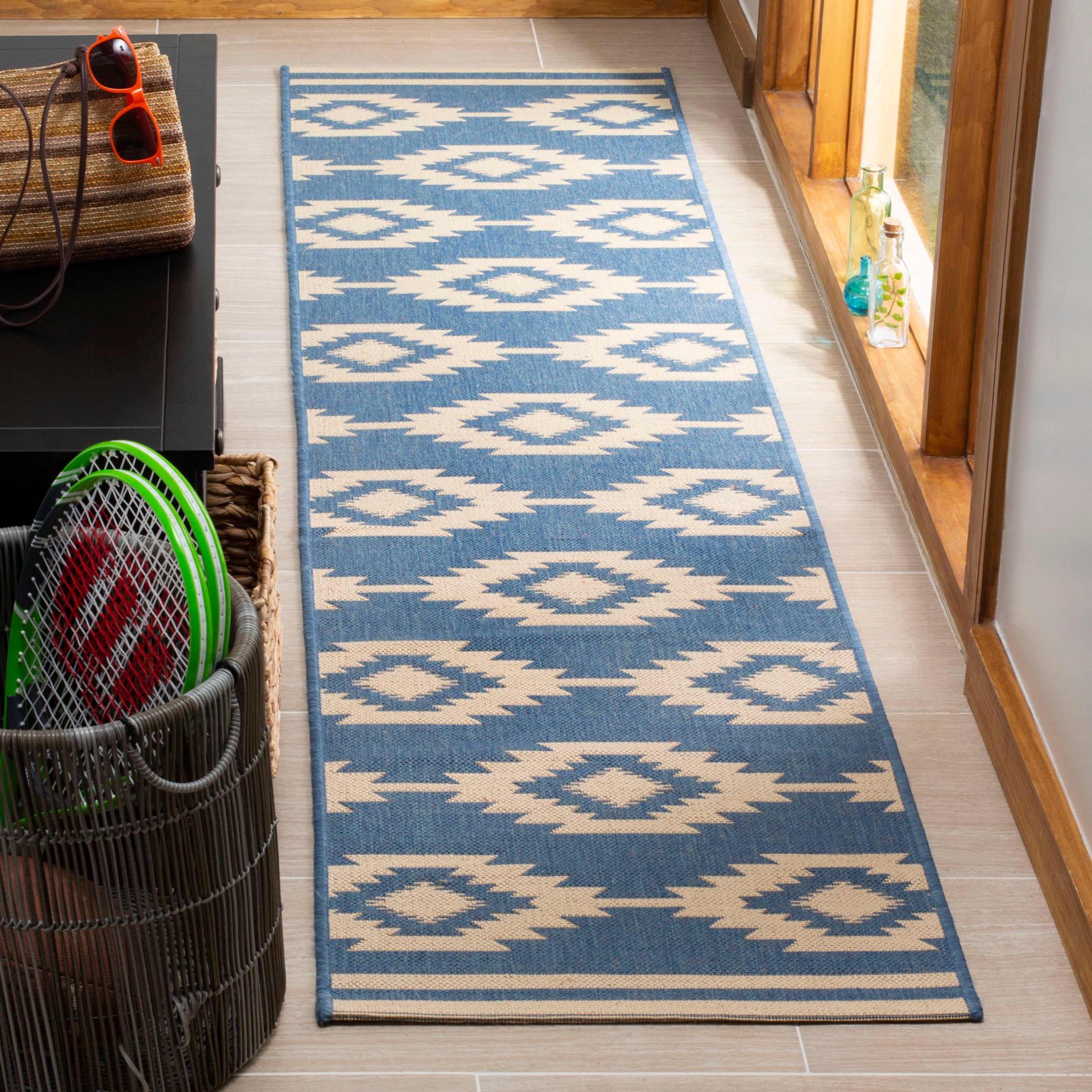 Safavieh Beach House 171 Rug, BHS171 - Cream / Blue
