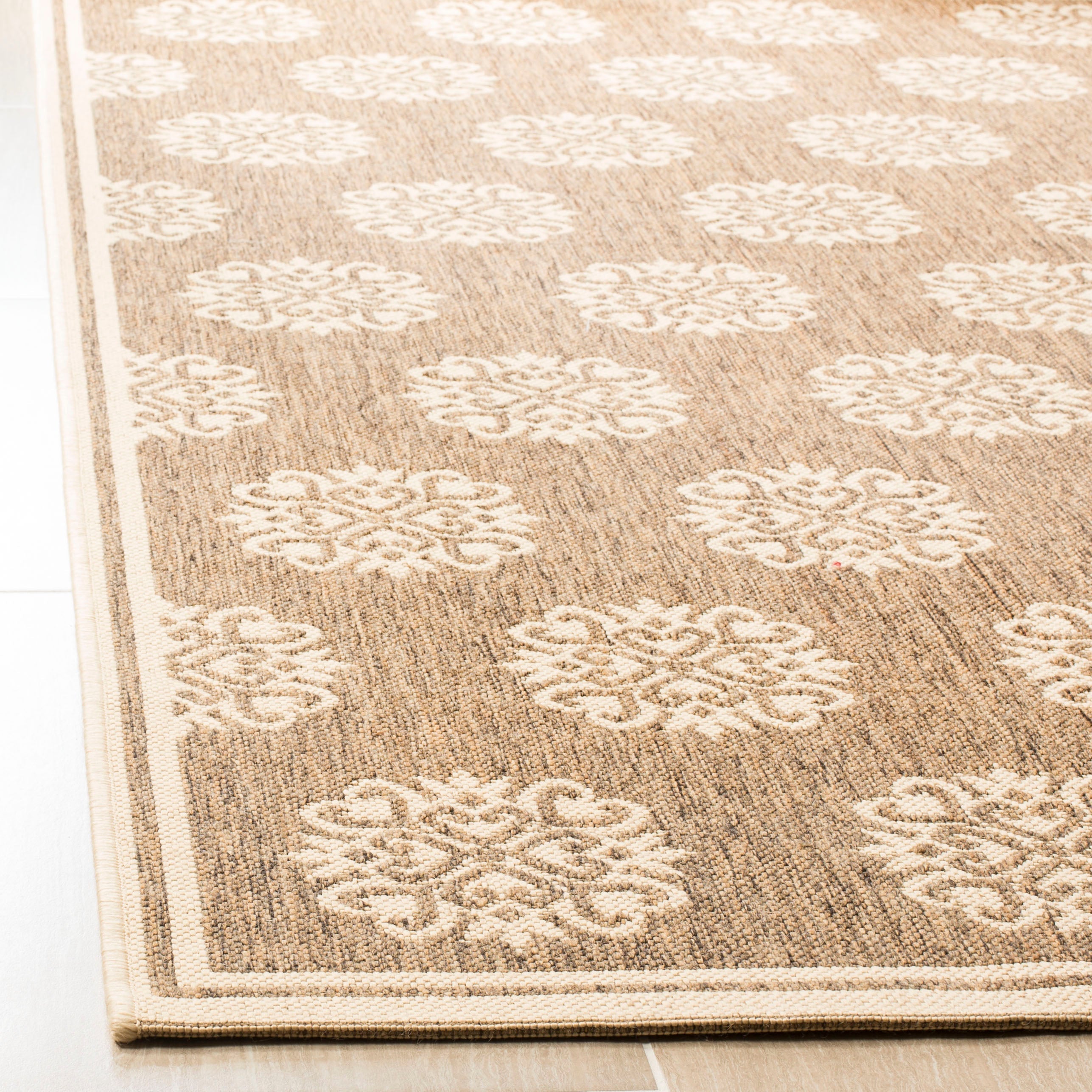 Safavieh Beach House 181 Rug, BHS181 - Beige / Cream