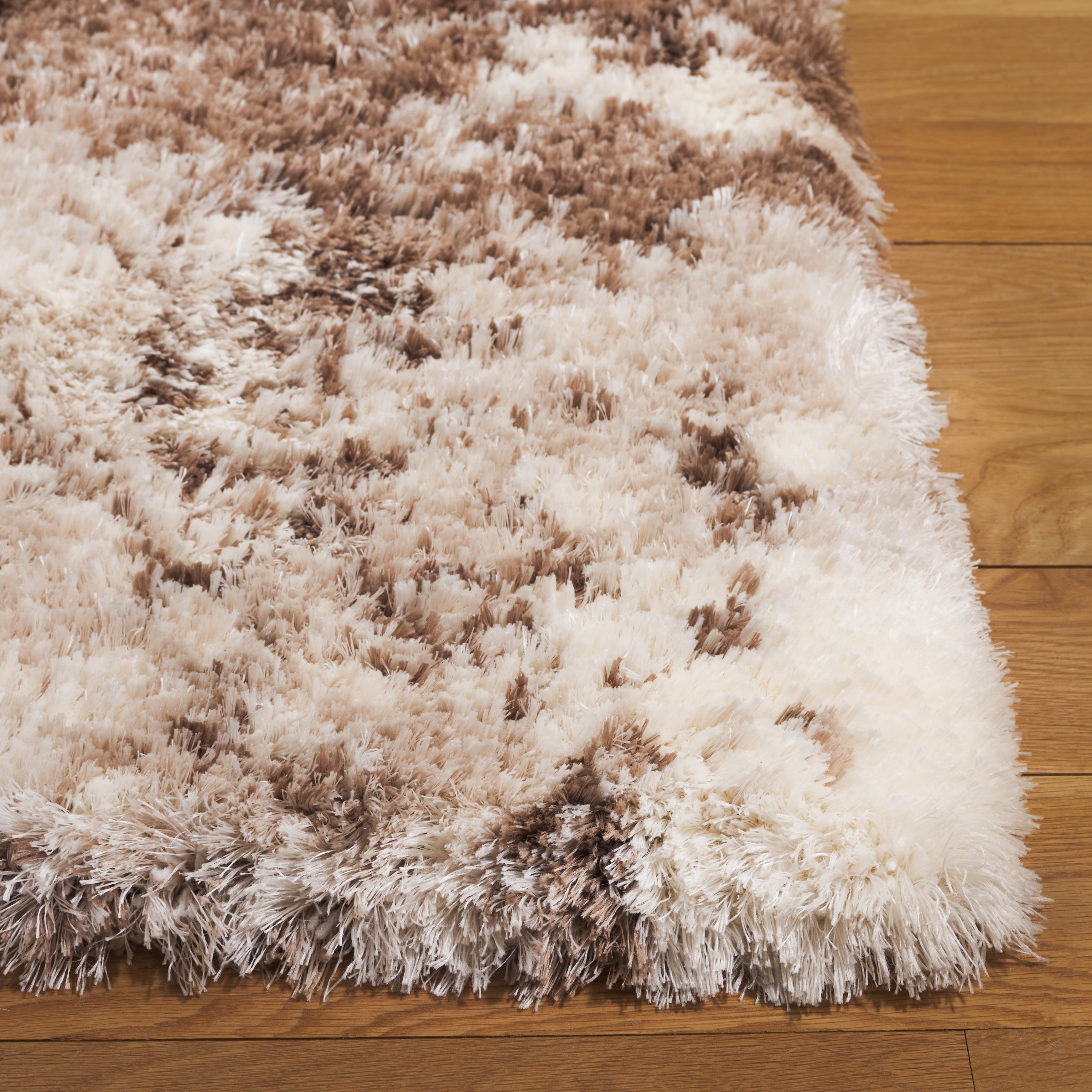 Ivory / Brown