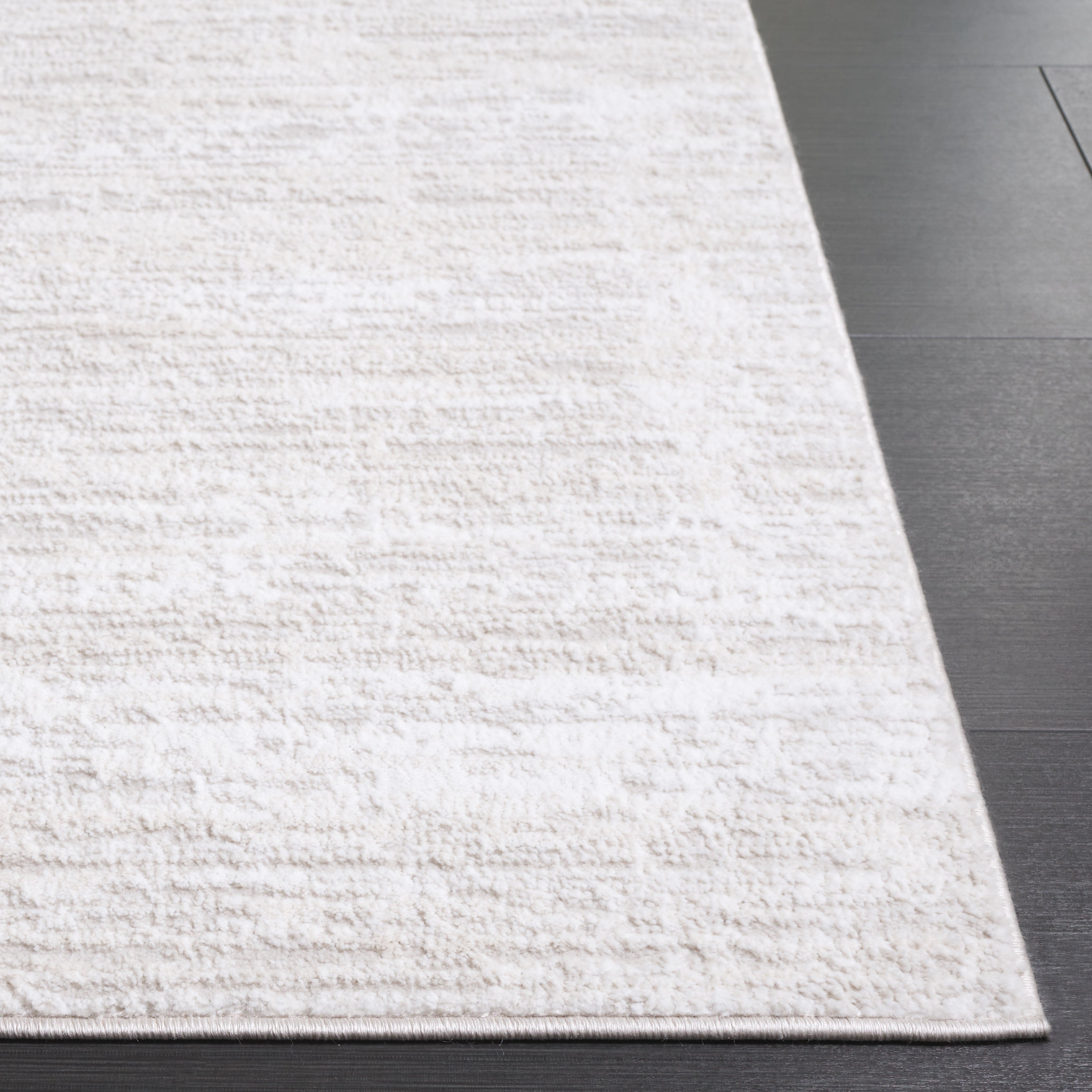 Ivory / Taupe