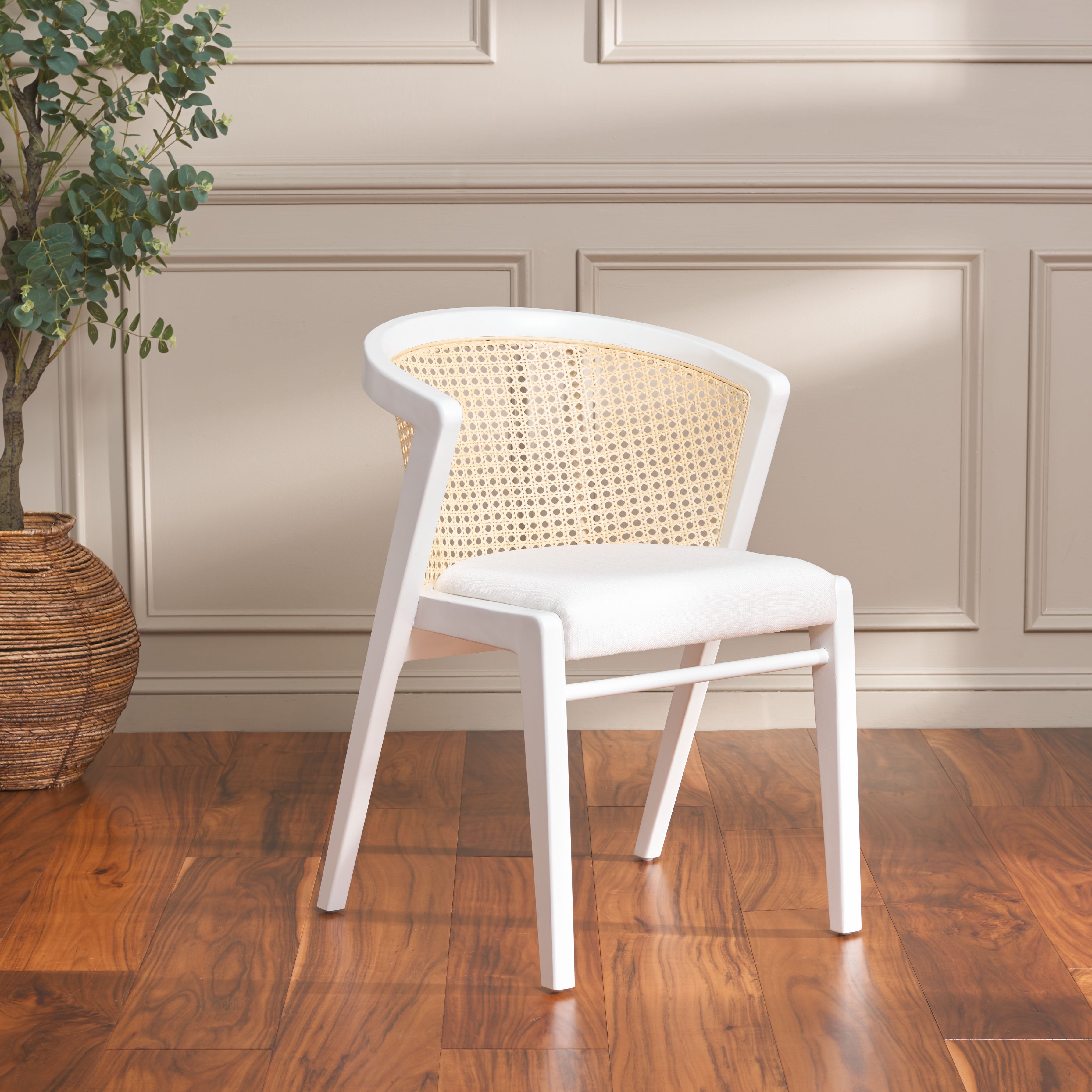 White / White - White / White