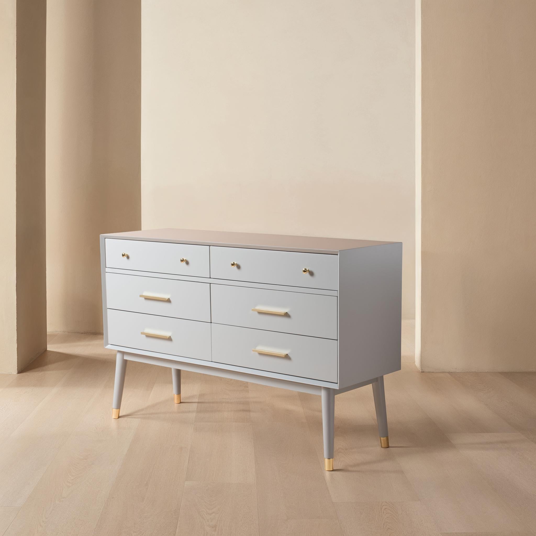 GREY / BRASS