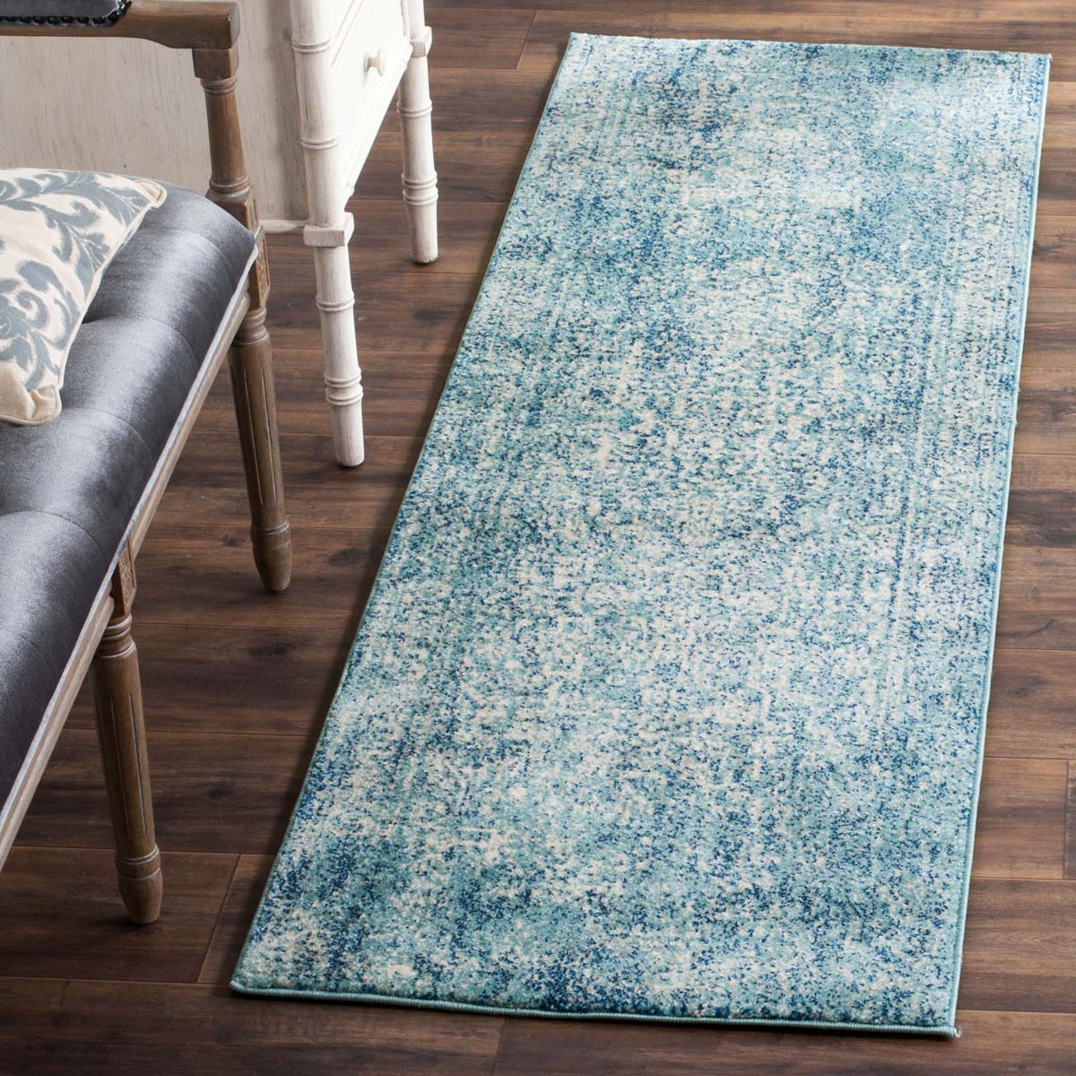 Safavieh Evoke 256 Rug, Blue, EVK256 - Blue / Ivory