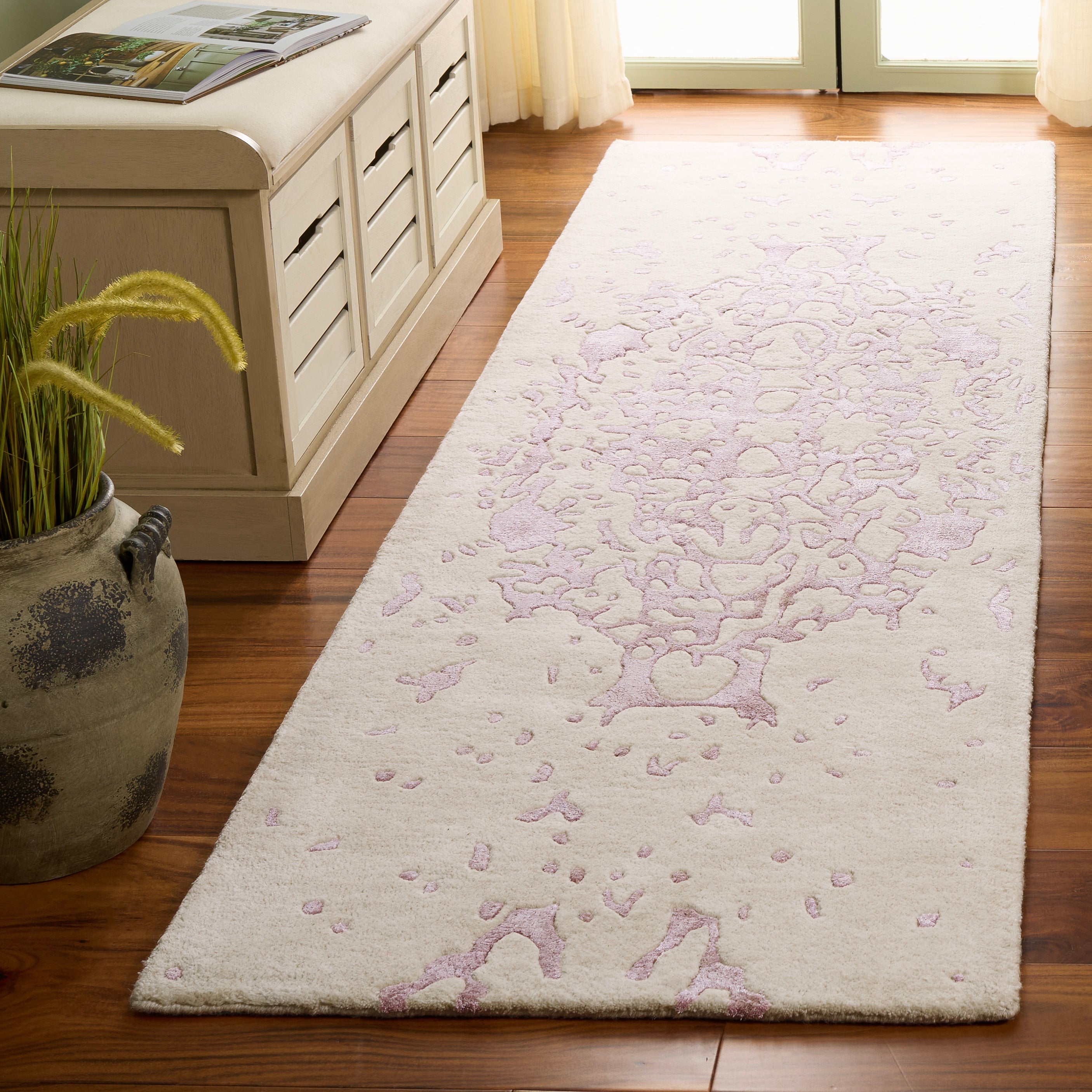 LAVENDER / IVORY