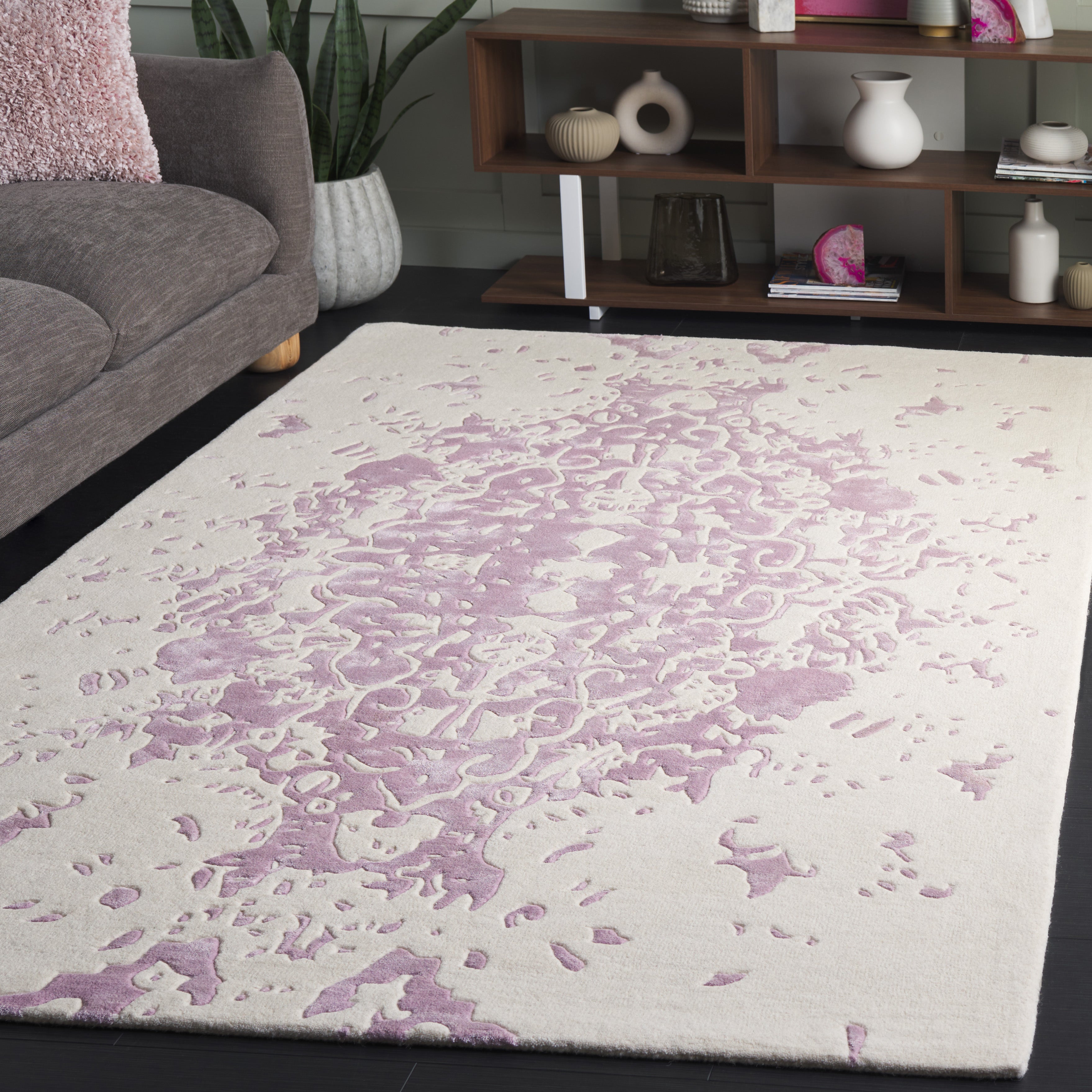 LAVENDER / IVORY
