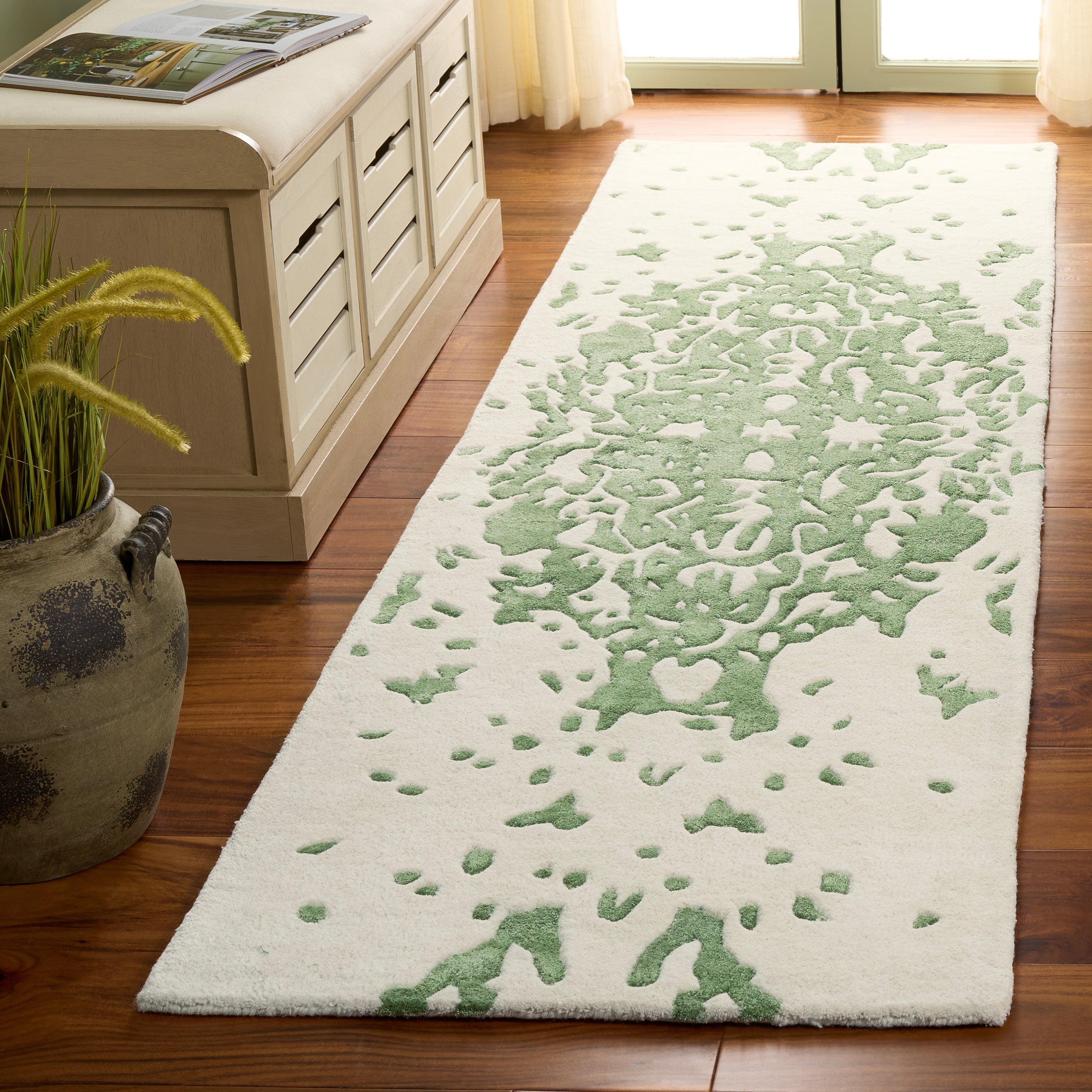 GREEN / IVORY