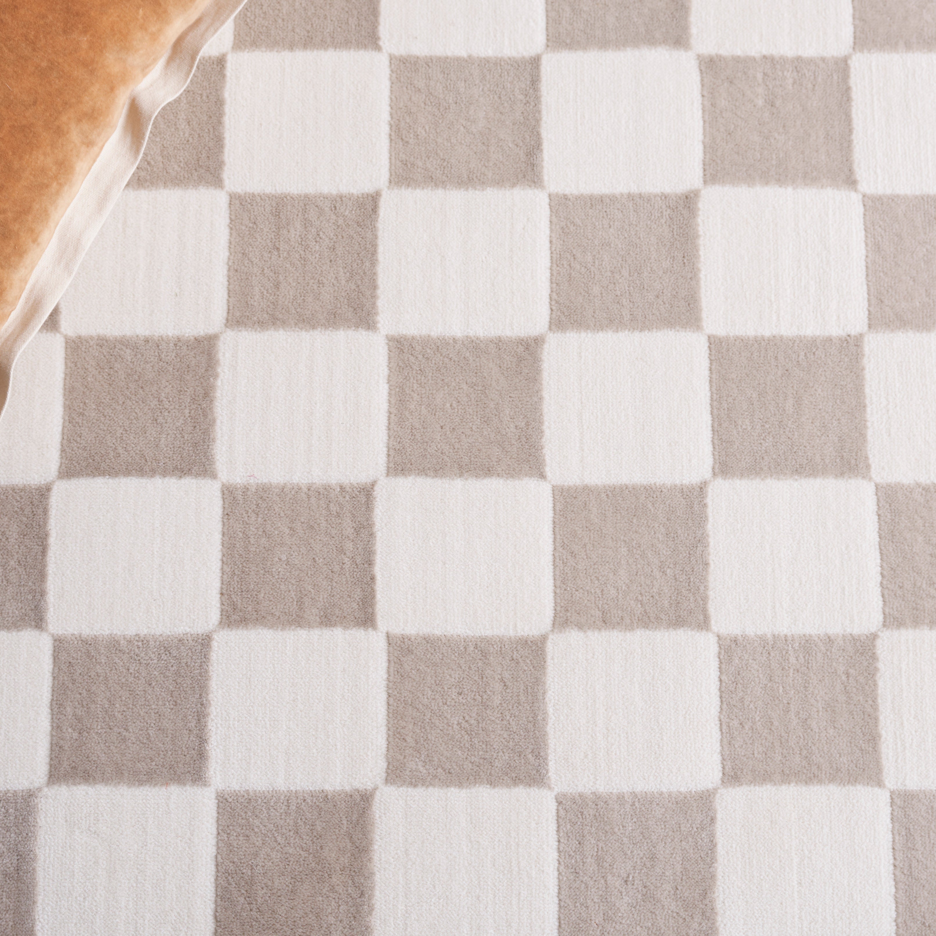 Ivory / Beige