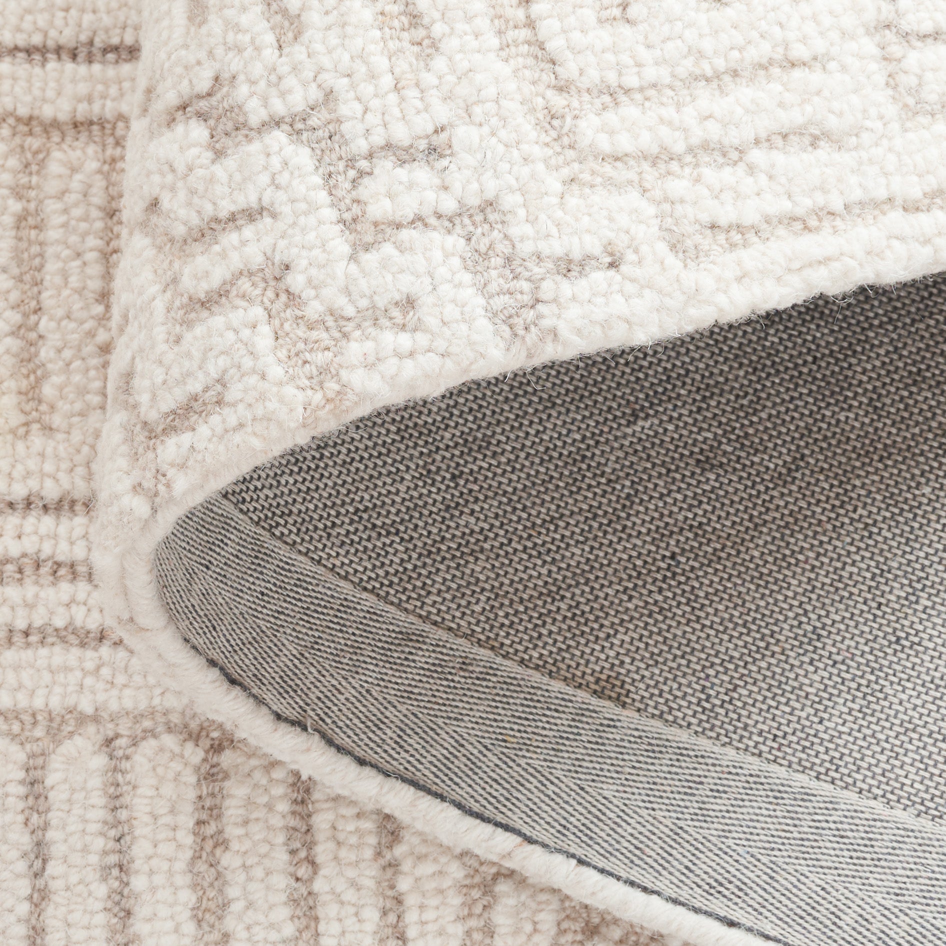 Beige / Ivory