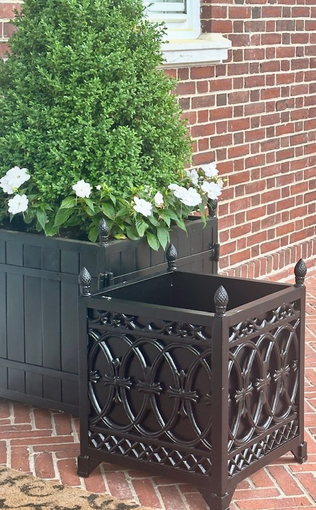 Black Ornate Provence Planter