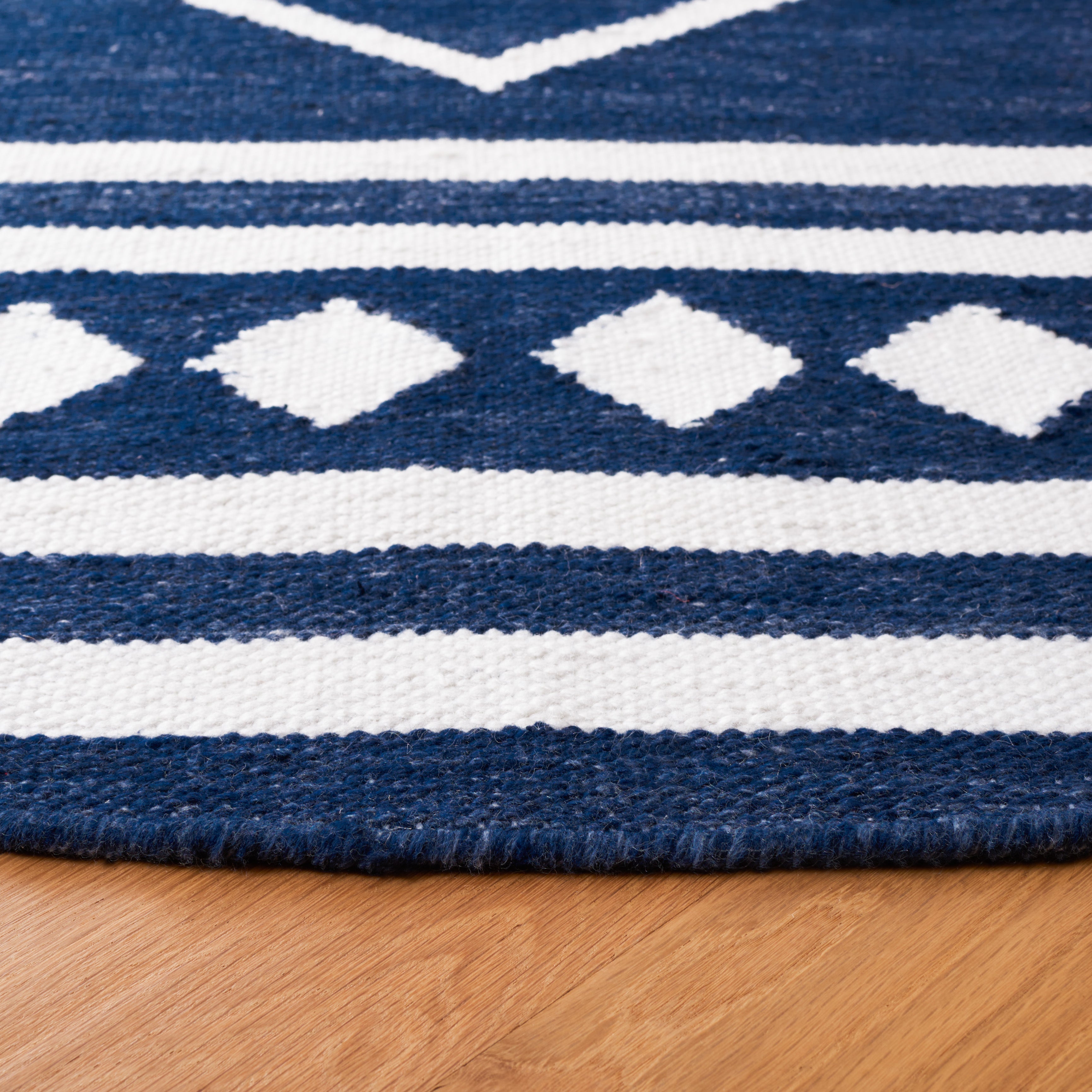 NAVY / IVORY
