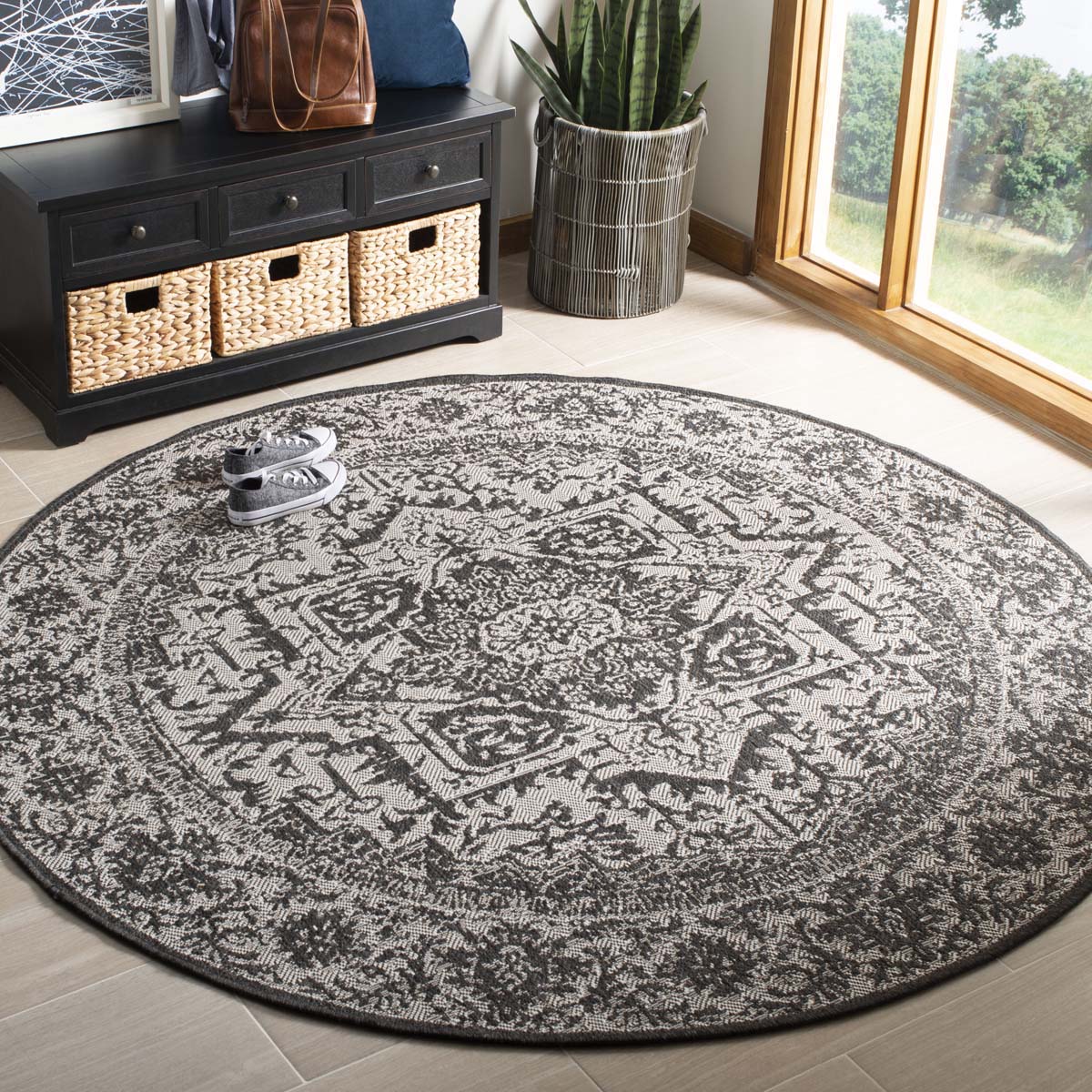 Safavieh Linden 139 Rug, LND139 - Light Grey / Charcoal