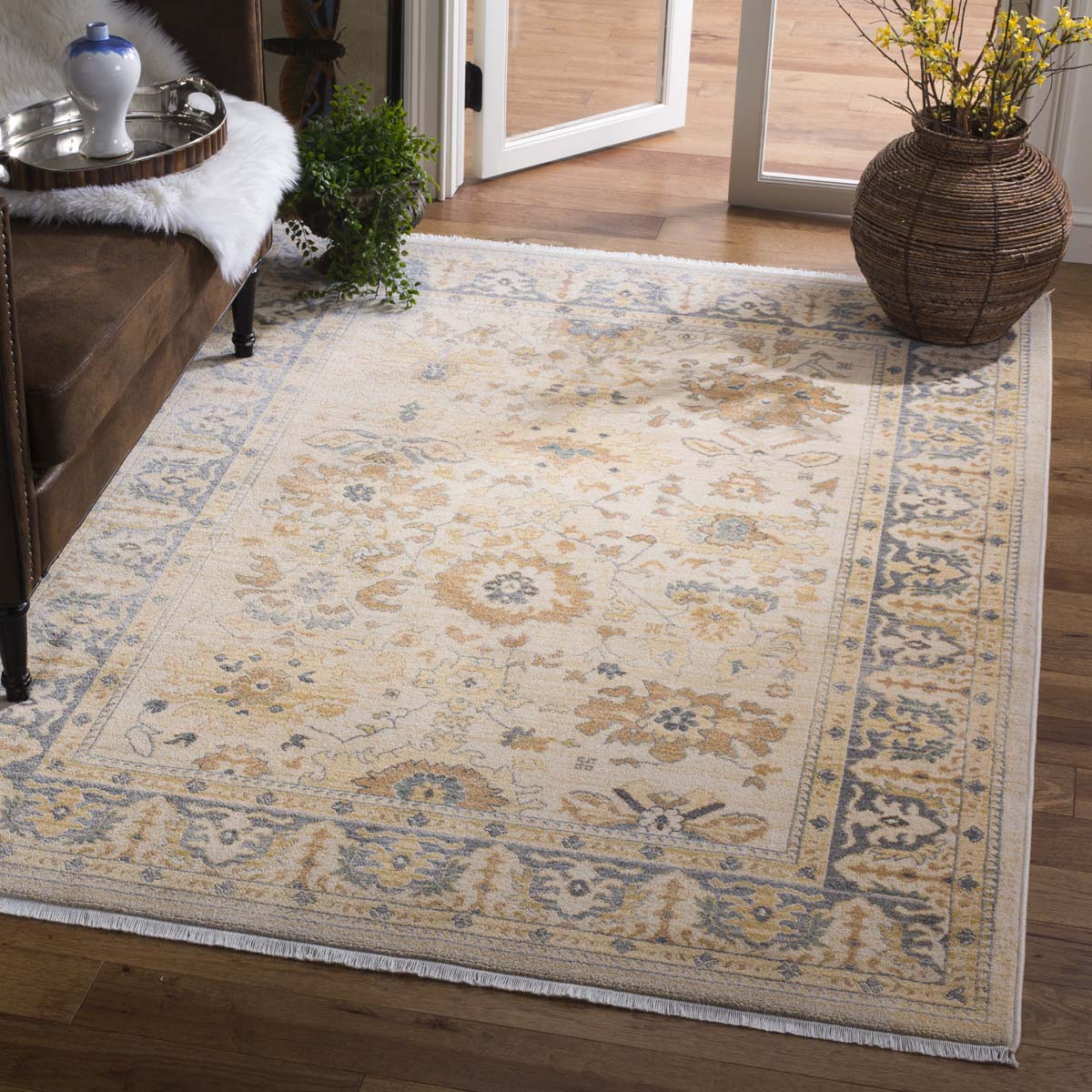 Claire Rug | Lauren Ralph Lauren - LRL1282 - Beige / Light Grey